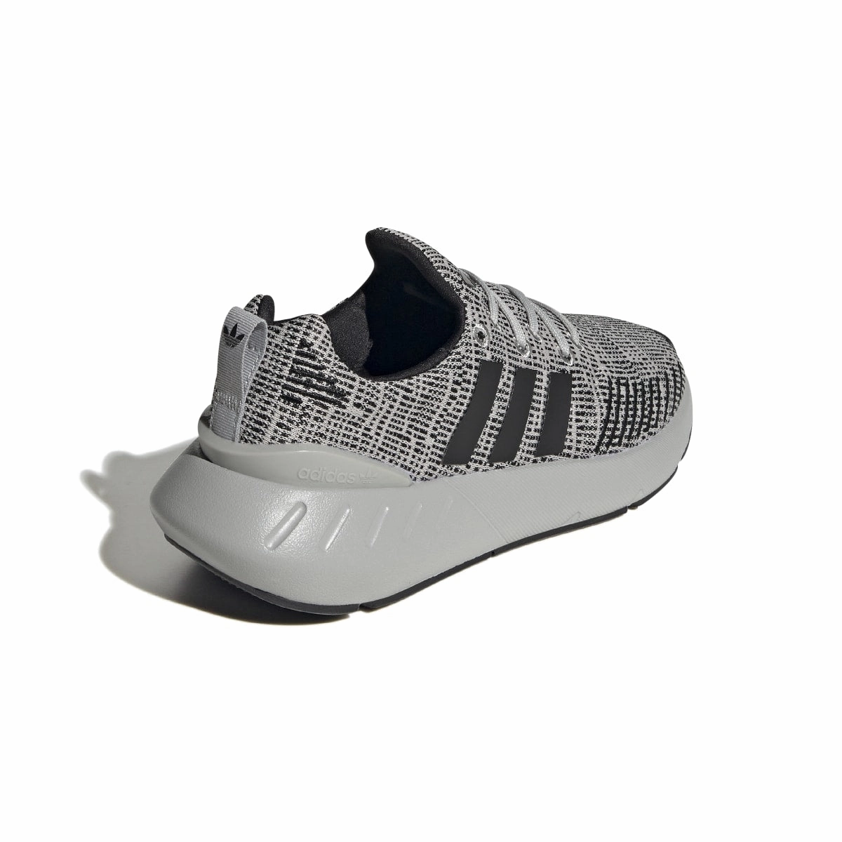 Memory Foam Casual Wear Strap Mode ADIDAS GZ1555 SWIFT RUN 22 JR'S (Medium) Grey/Black/Grey Mesh Running Shoes