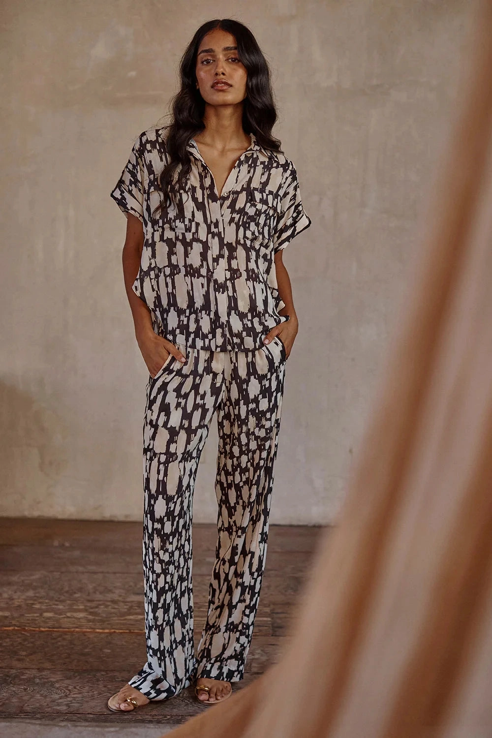 TemperatureRegulatingLining Erin Top Abstract Geo Crepe