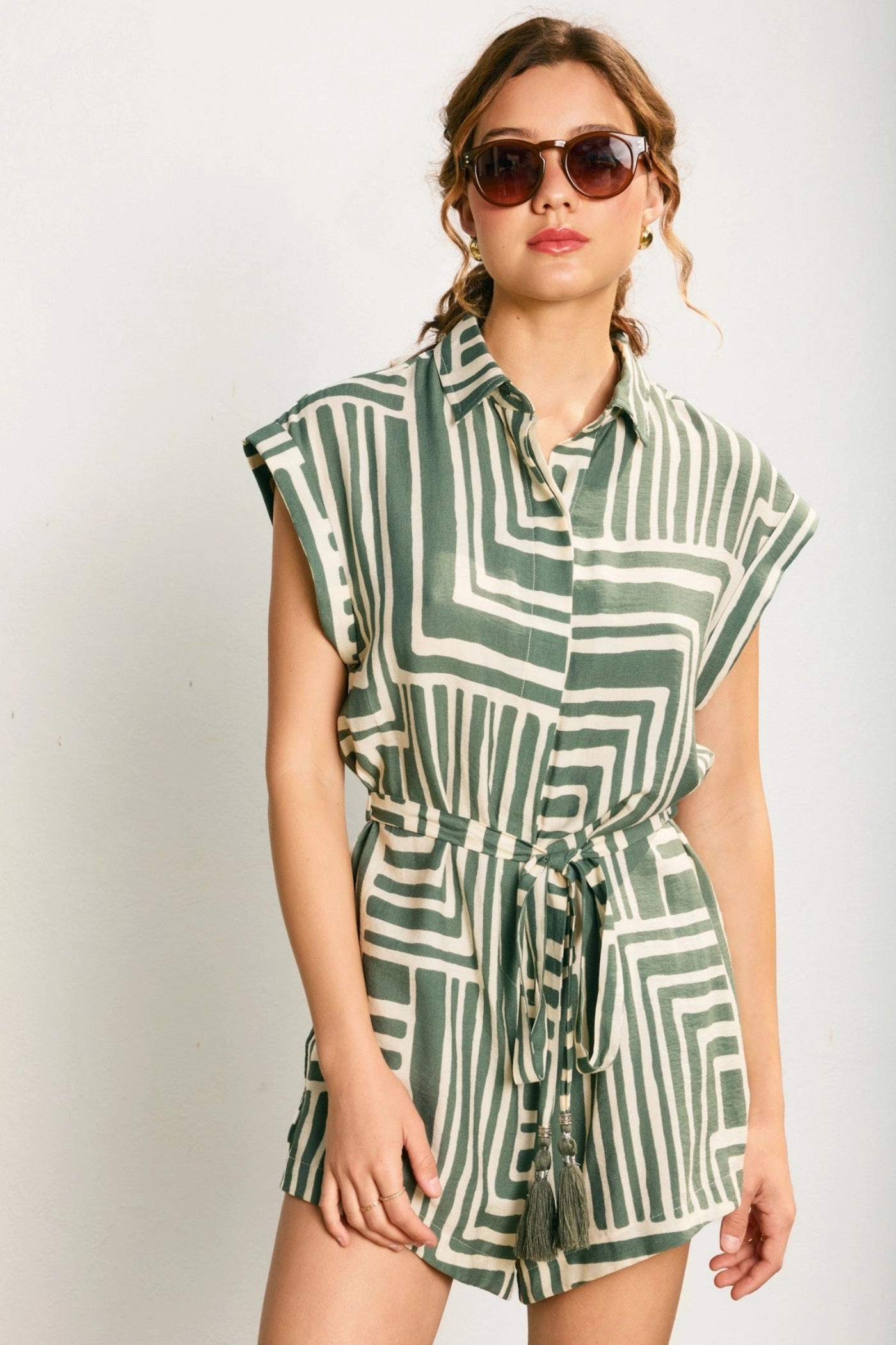 Resort Date Stylish Slim AISLINN BUTTON DOWN ROMPER