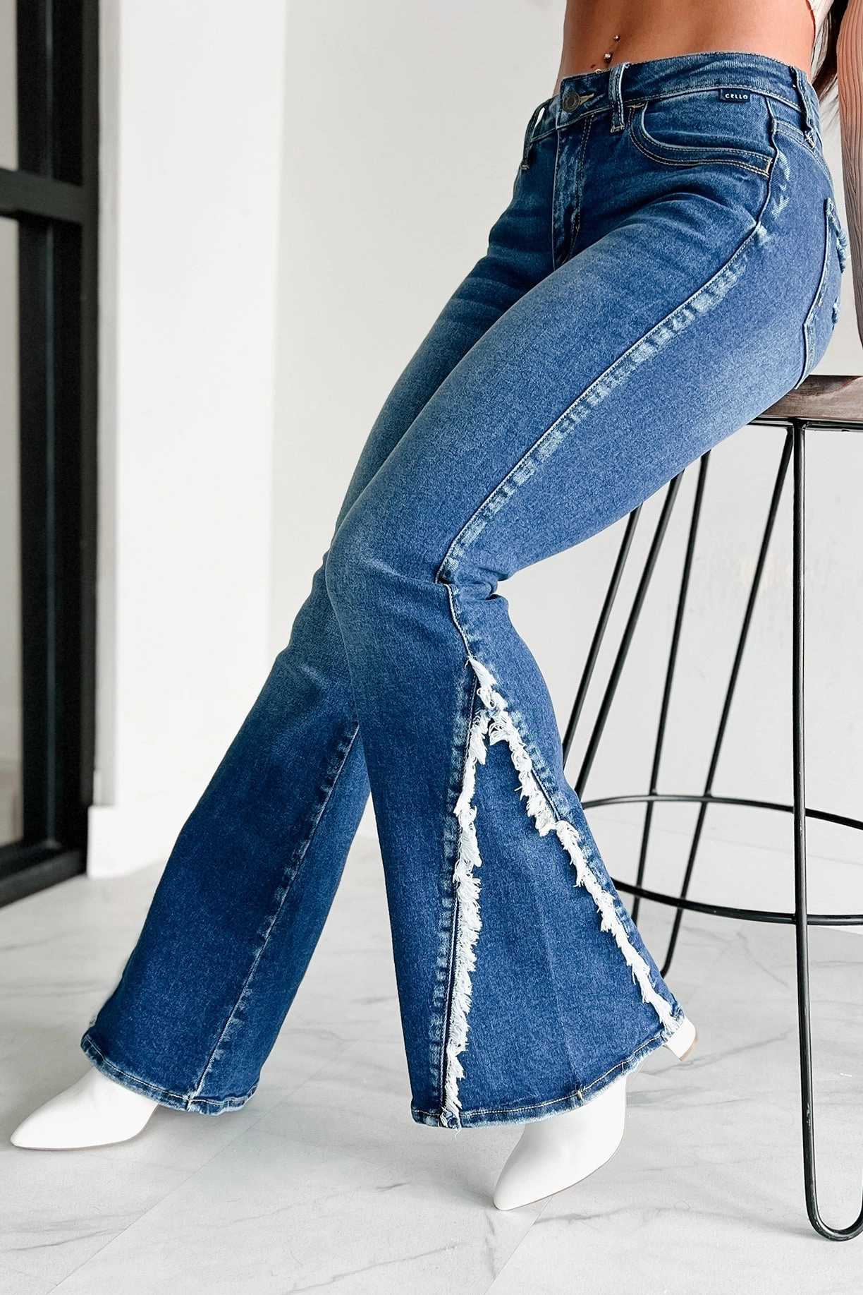 Grissom Mid Rise Frayed Cello Flare Jeans (Medium) Noise Reduciting Fabric