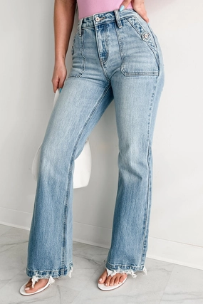Lightweight Weave Fitzgerald High Rise Wide Flare Kancan Jeans (Medium)
