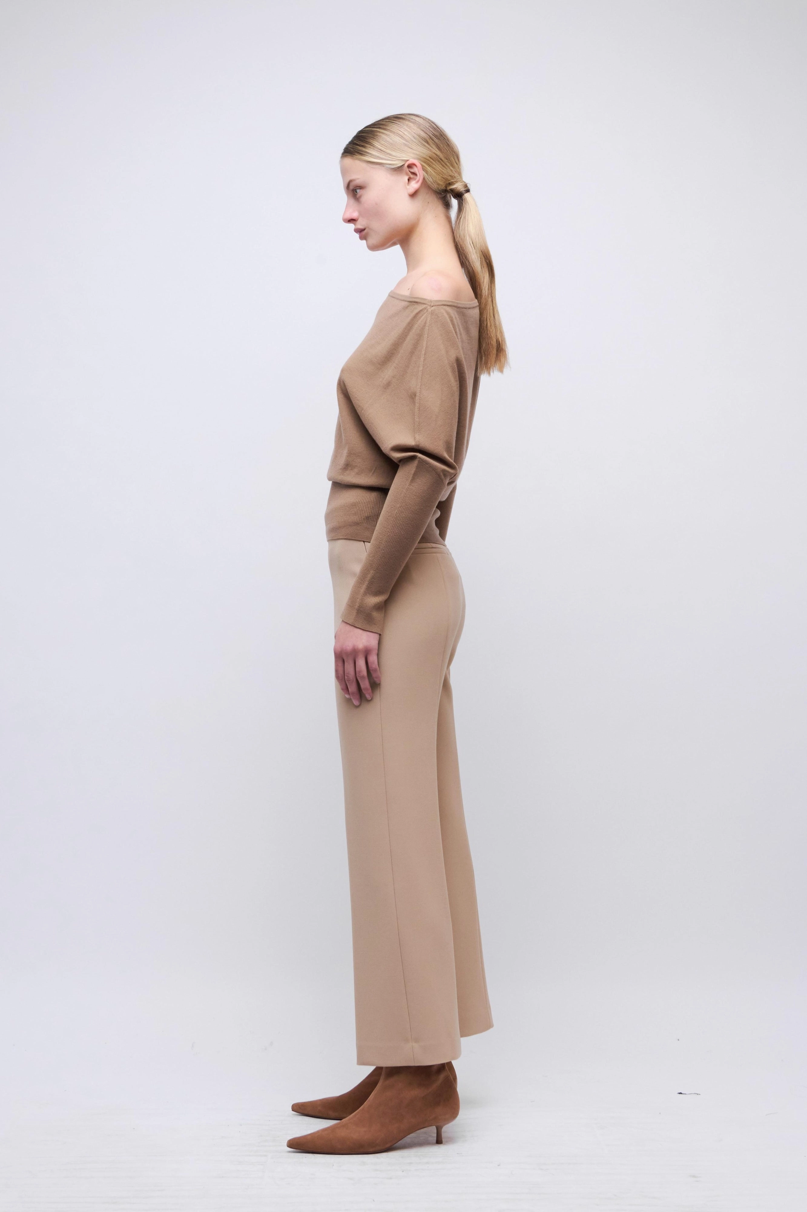 Mackenzie Straight Leg Pant Light Camel Soft Wear Workout Ready