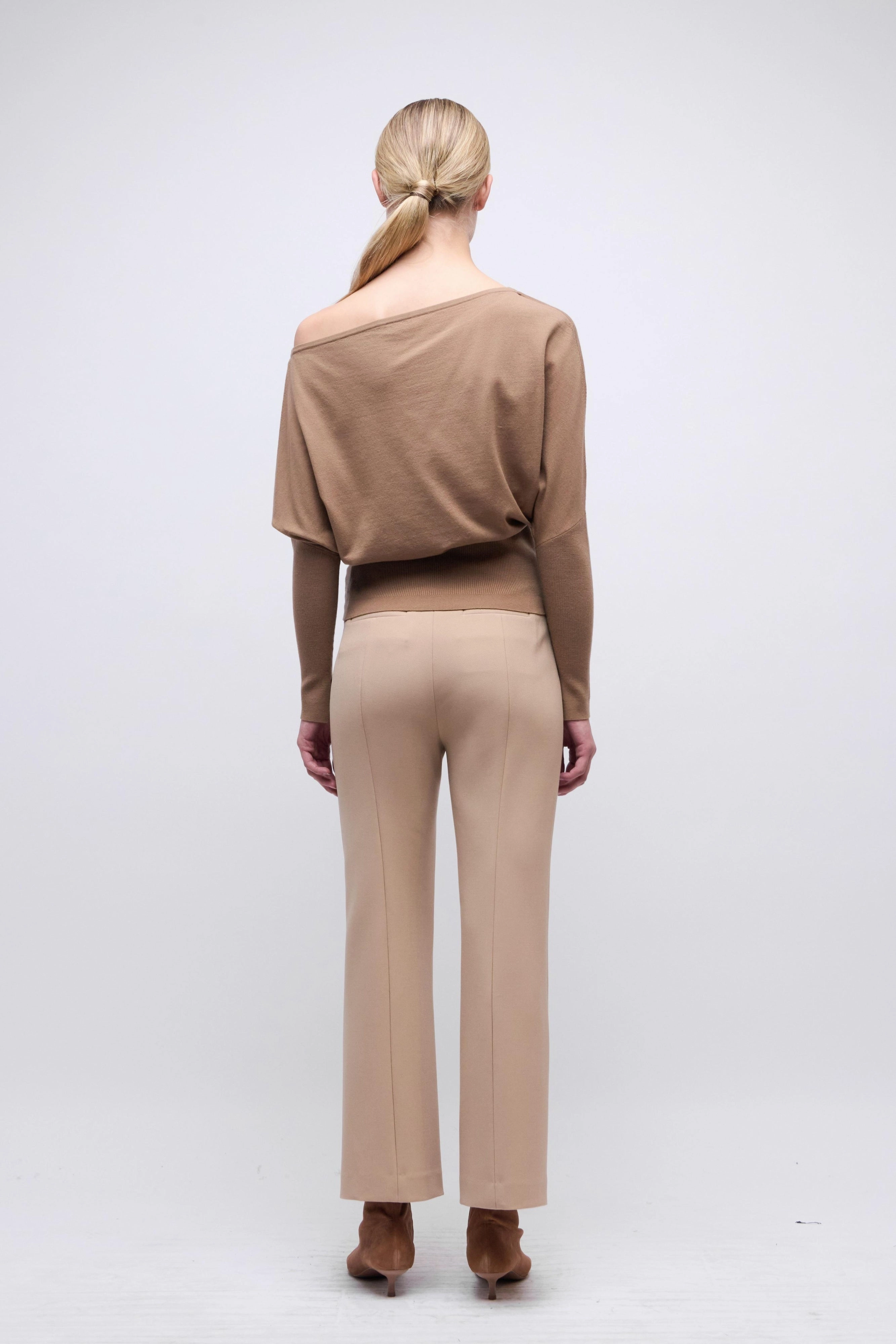 Mackenzie Straight Leg Pant Light Camel Tight Fit