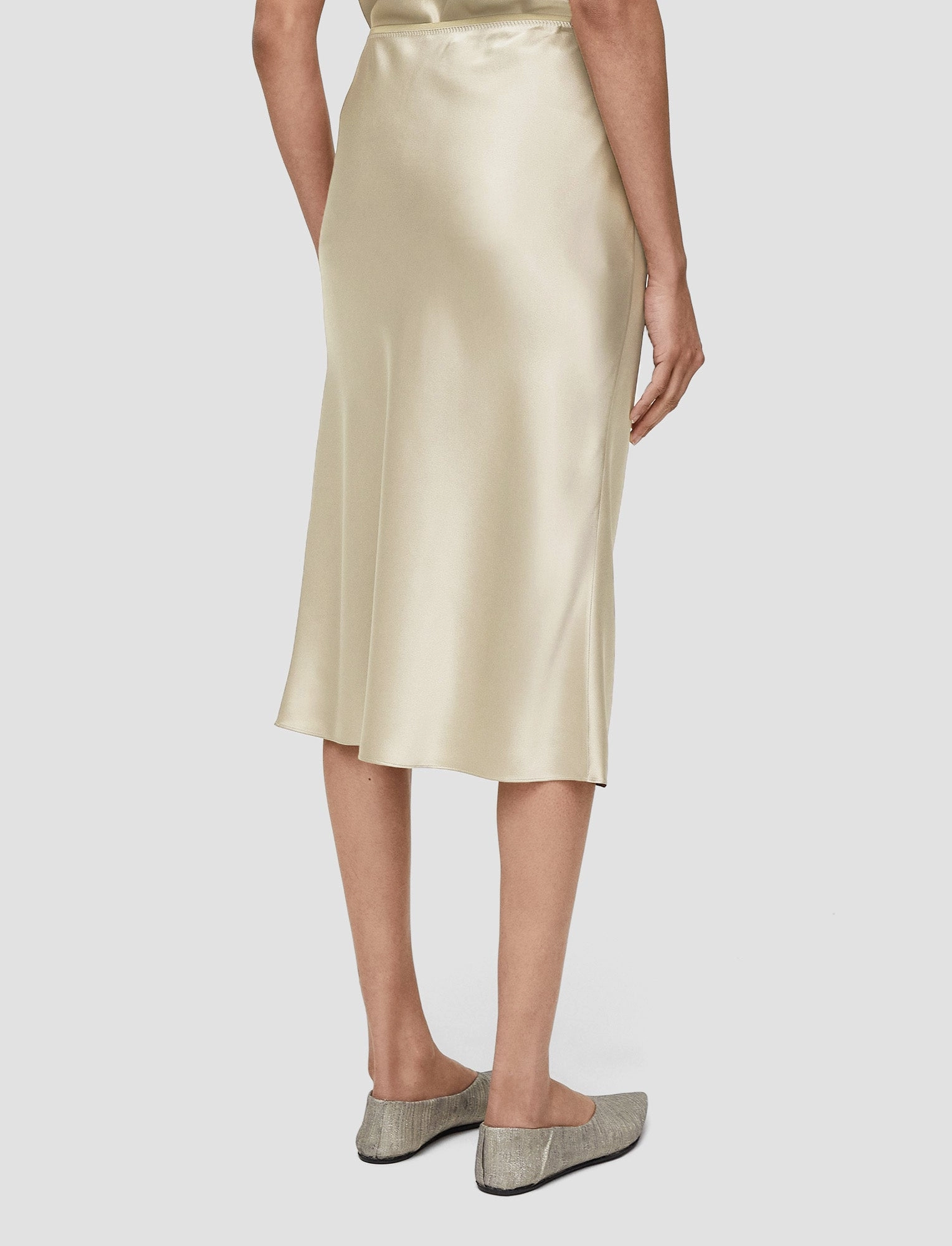 Non Irritating Texture Travel Influence Isaak Silk Satin Skirt