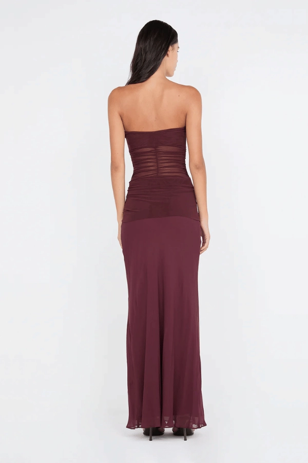 understated look Noemi Strapless Dress Plum