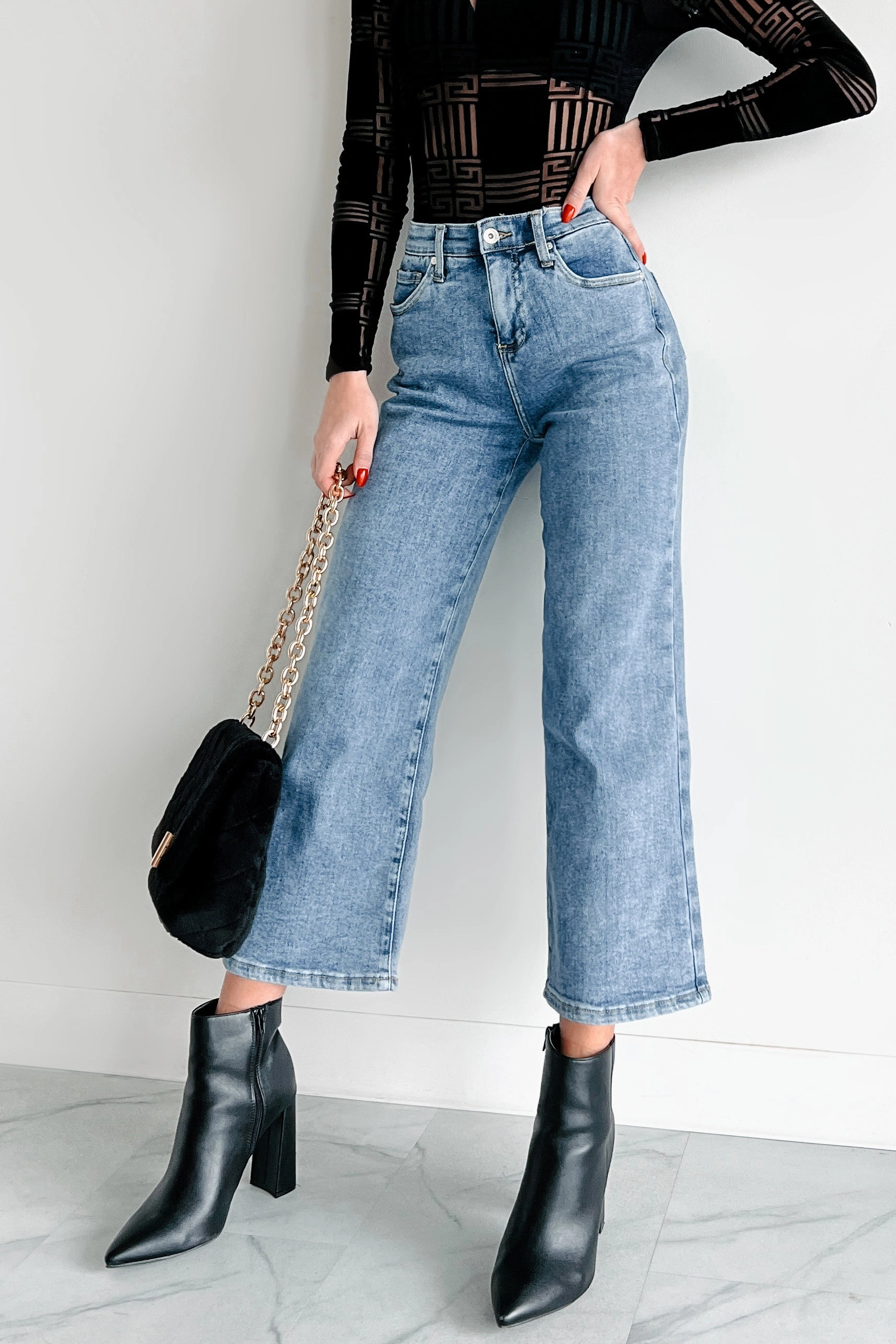 Bennie High Rise Tummy Control Special A Wide Crop Jeans (Light) Seasonal Basic Cozy Waist