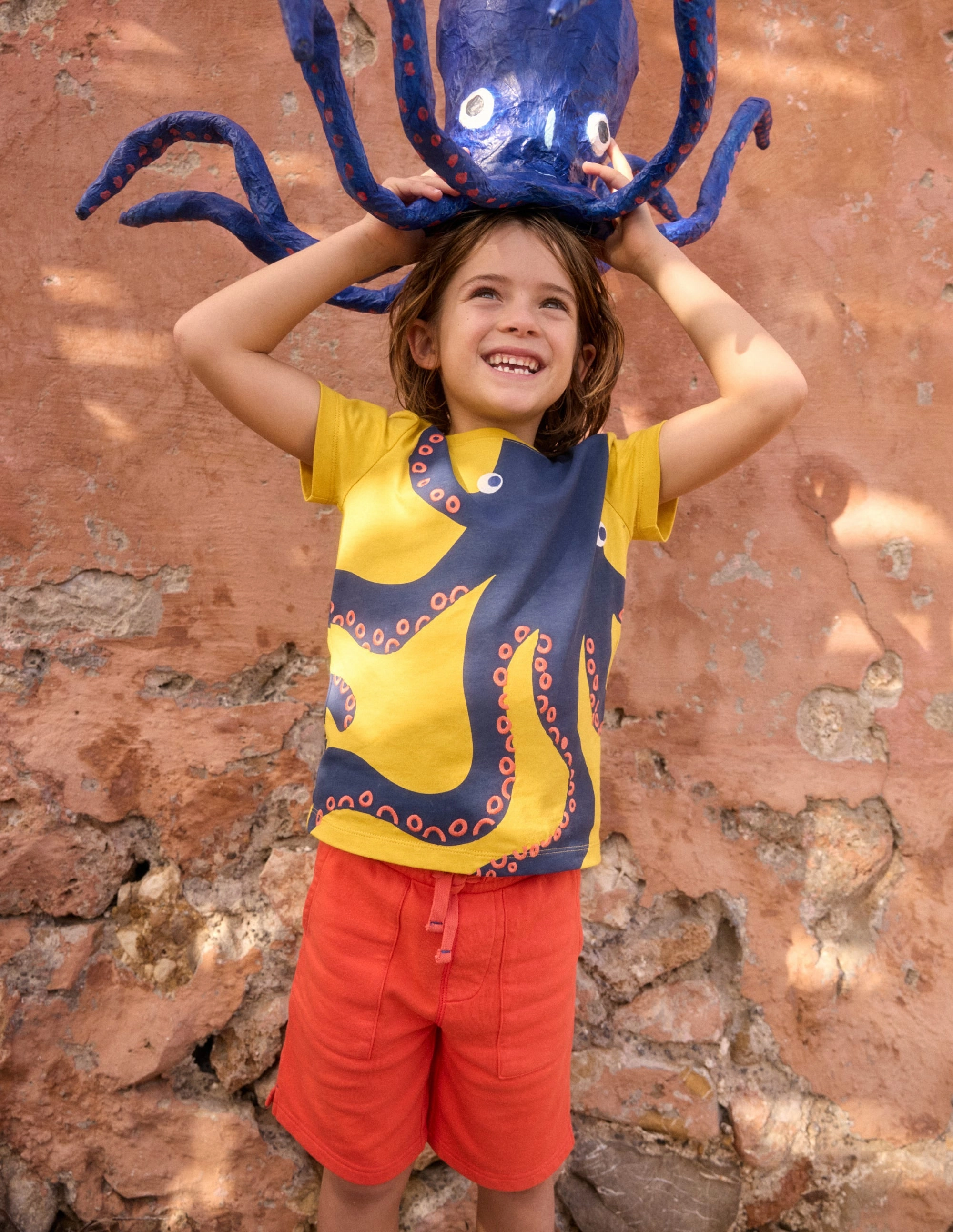 Double Stitched Hems Ergonomic Fit Design Fun Graphic T-shirt-Pineapple Yellow Octopus