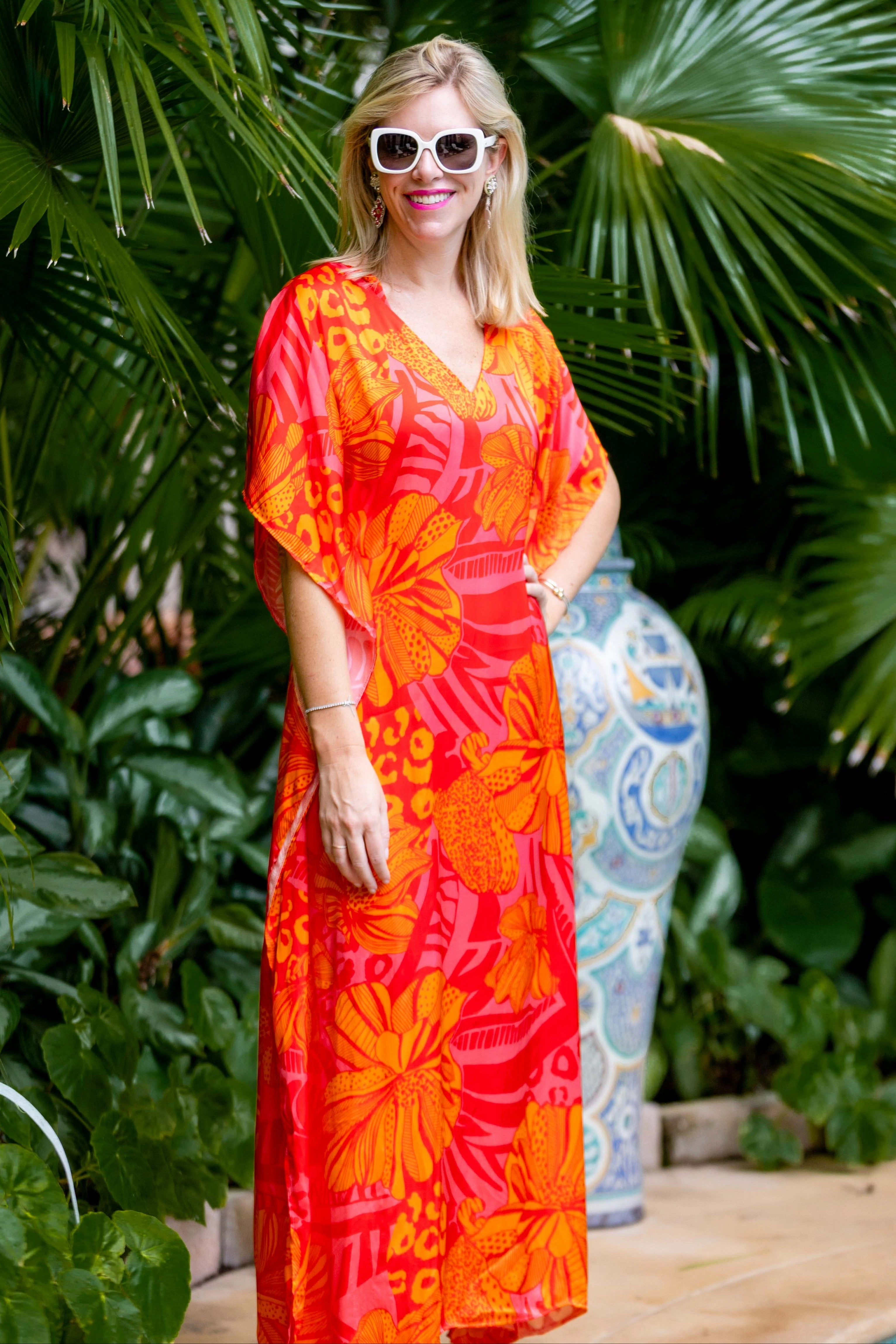 Soft and Smooth Bold Statement Giovanna Kaftan / Orange Pink Multi