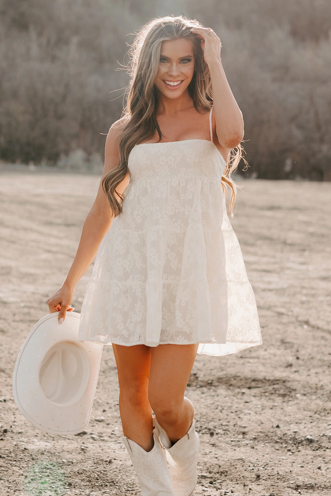 relaxed elegance Dreamy Silhouette Glimmer Of Grace Floral Mini Dress (Ivory)