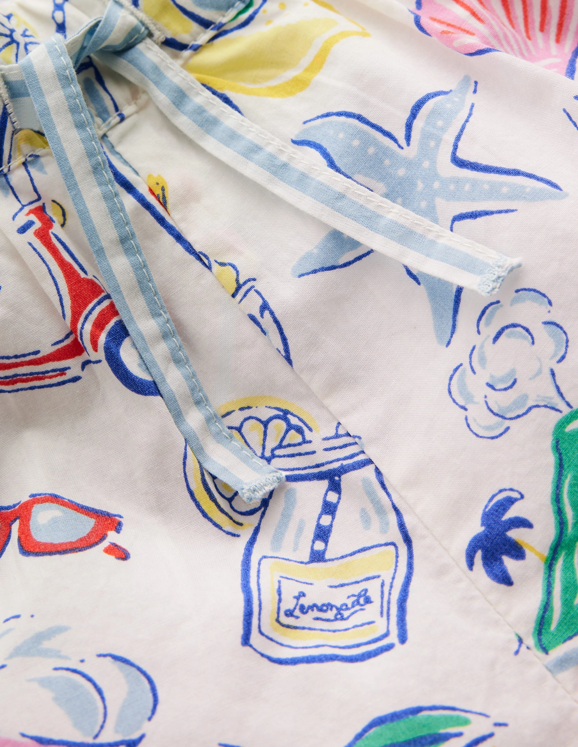 slim cut Juniper Woven Frill Shorts-Ivory Holiday Print