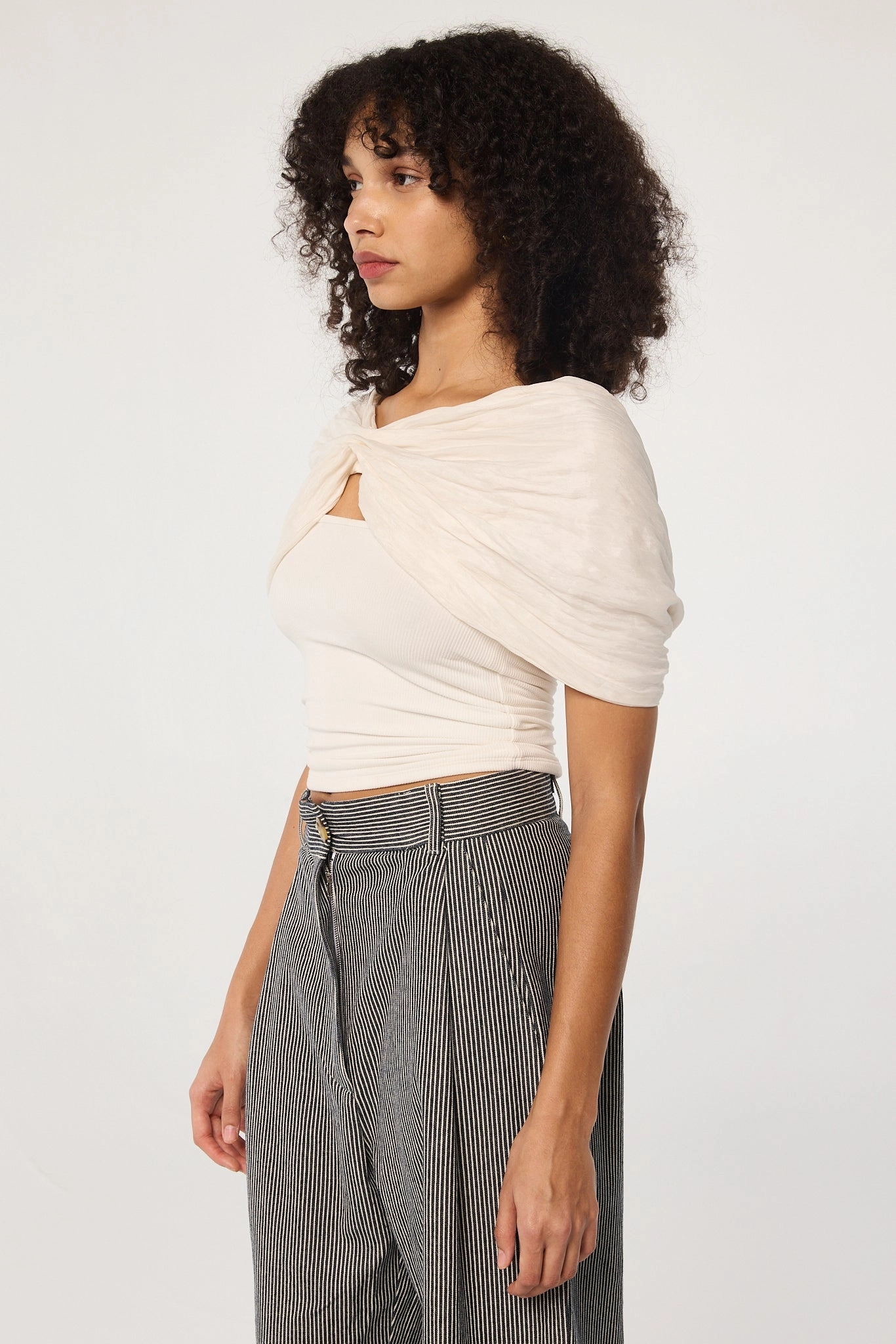 Sustainable Manufacturing Process ELIAS CAPE TOP