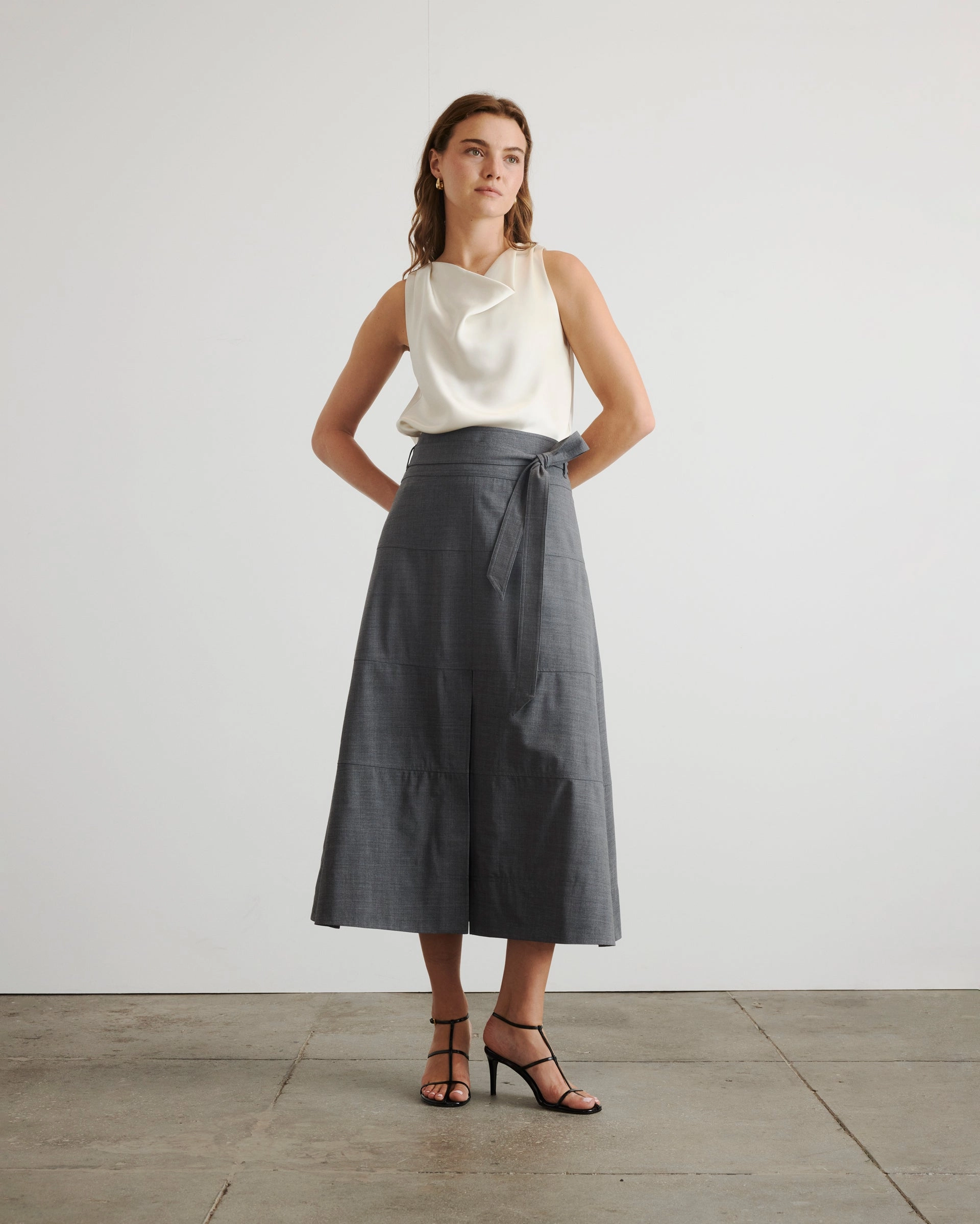 No Chafe Slim Silhouette Hudson Skirt