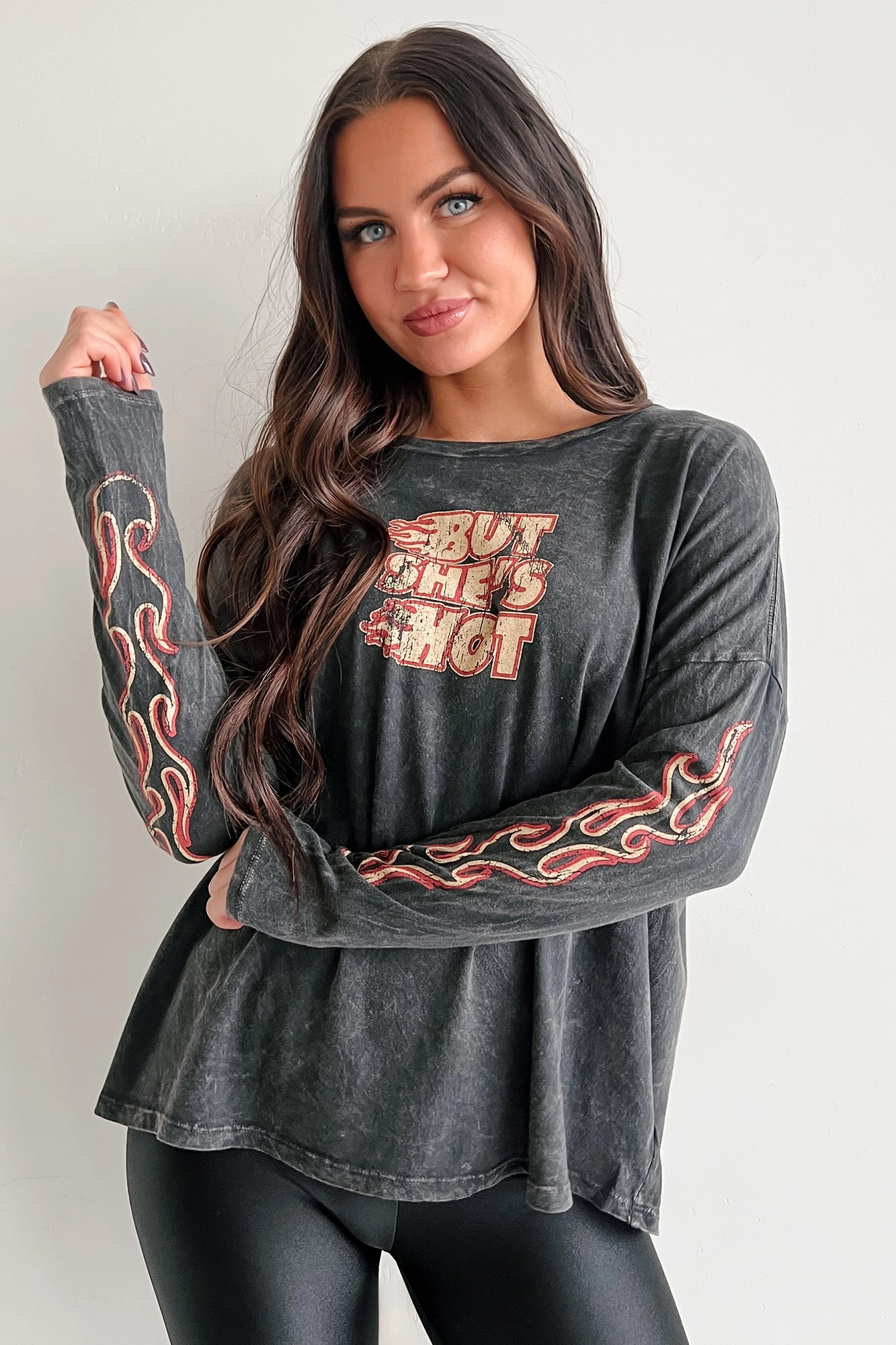 WrinkleResistant "But She's Hot" Mineral Wash Graphic Long Sleeve Top (Charcoal)