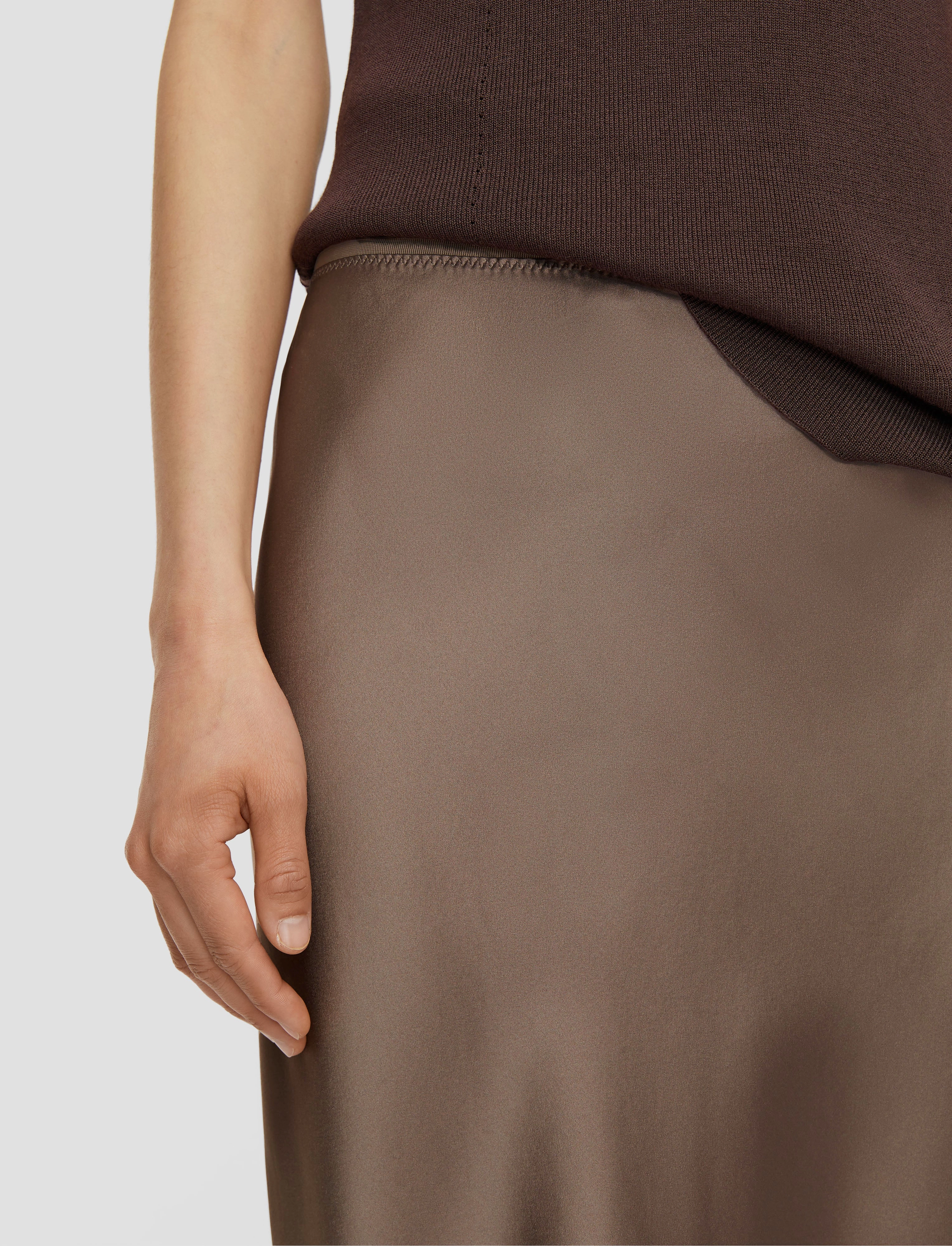 Isaak Silk Satin Skirt Year Round Style Natural Look