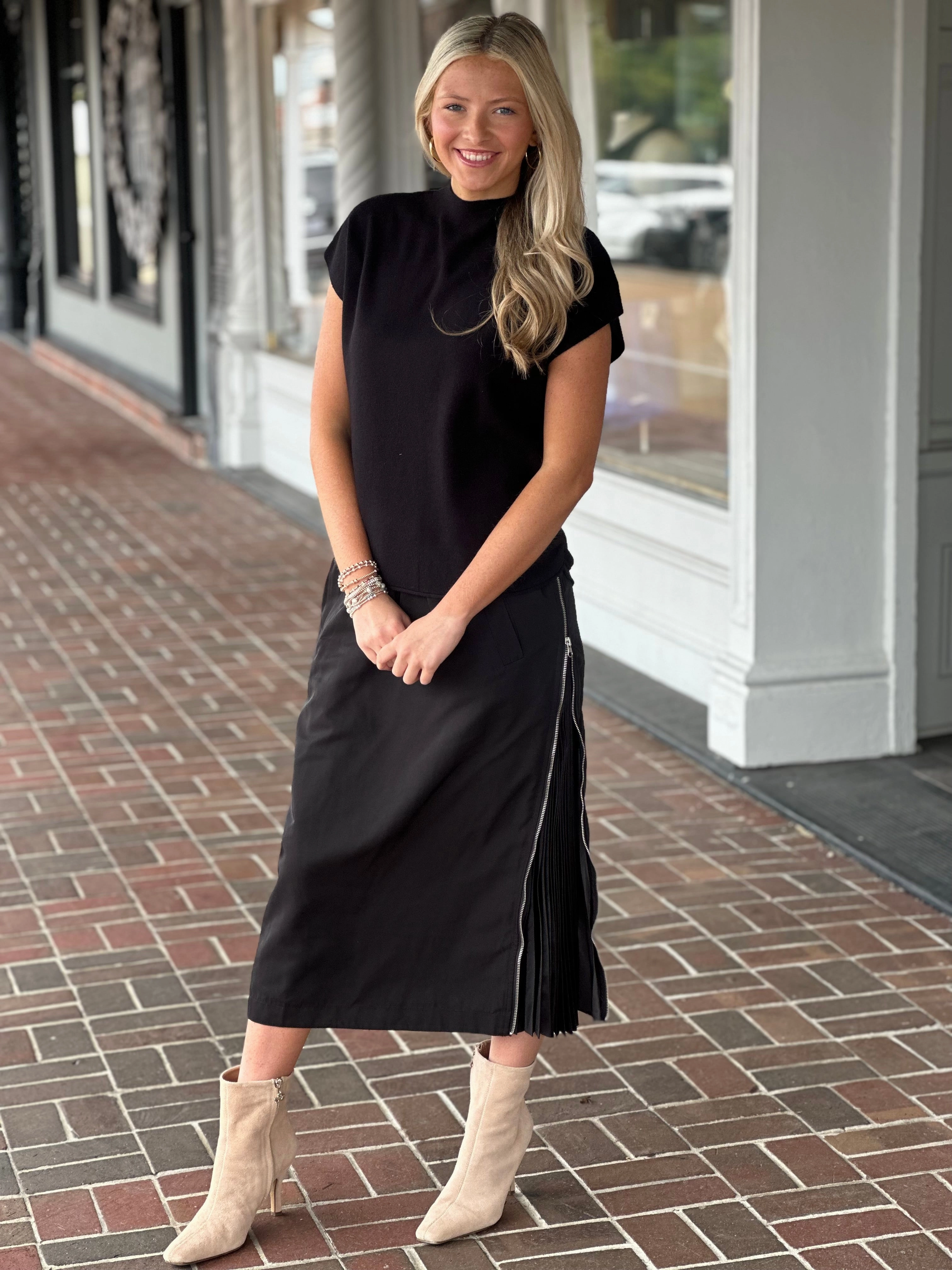 Jelani Pleated Zipper Sides Skirt in Black personalized option Craftsmanship Focus