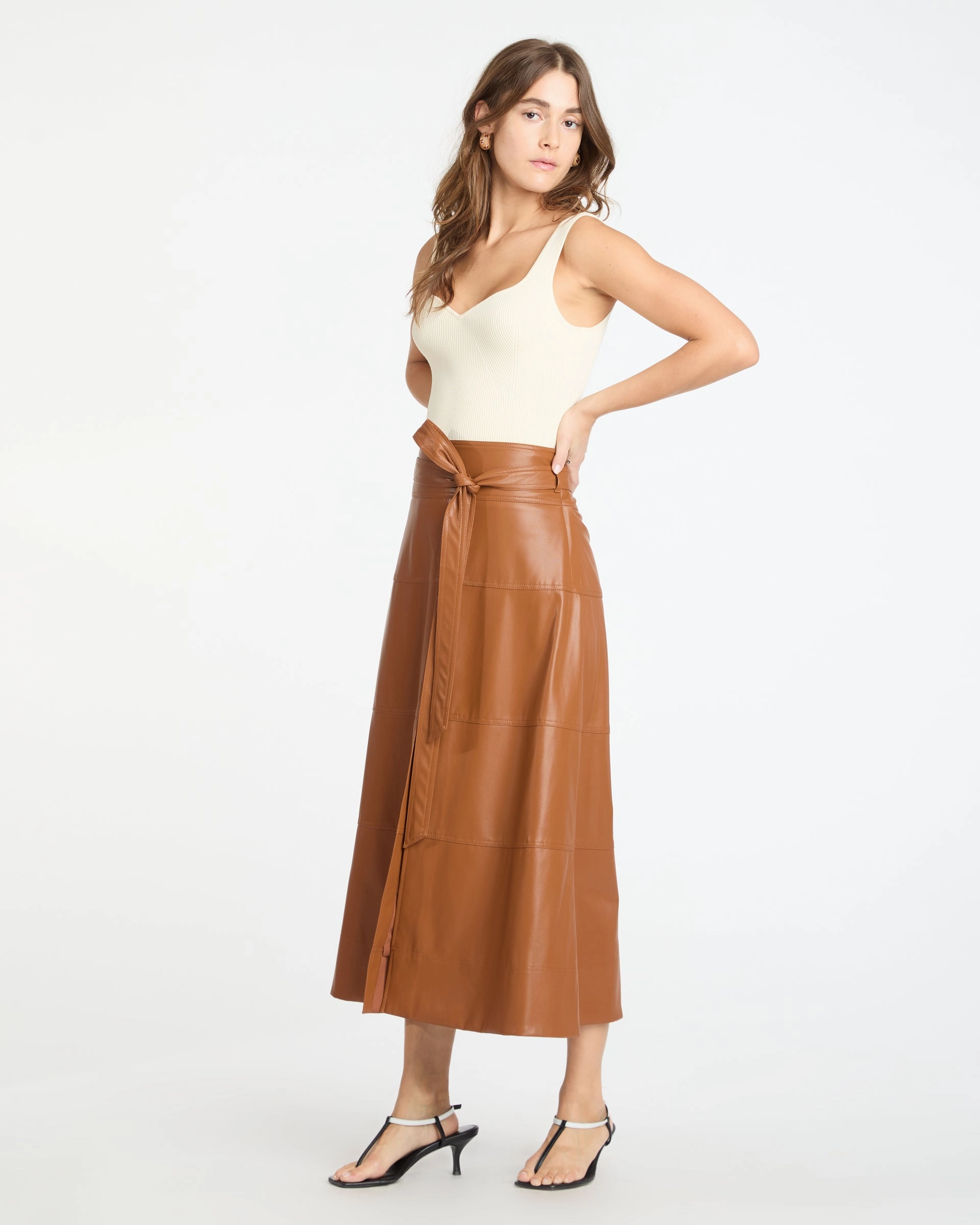 Jules Knit Top RelaxedSilhouette Soft touch finish