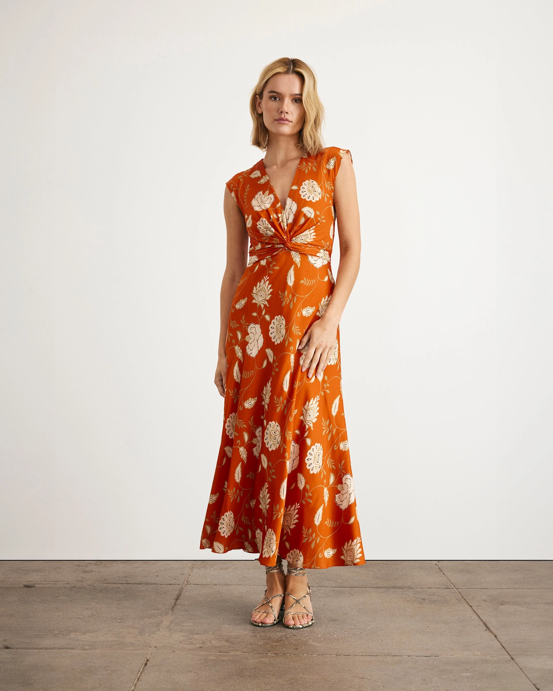 Julia Dress Scandi Light Flattering Lines