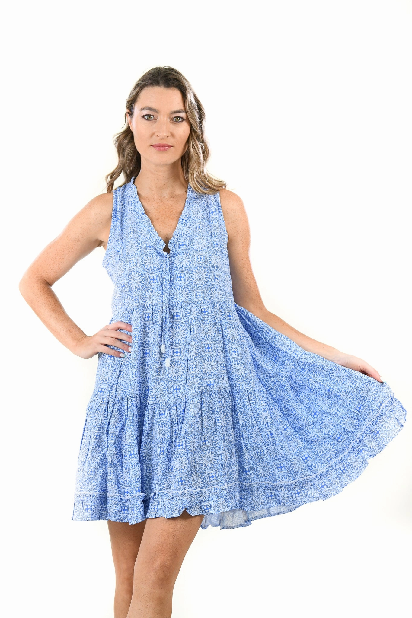 Kaia Dress Short / Periwinkle Medallion Soft Weave Fit Focused