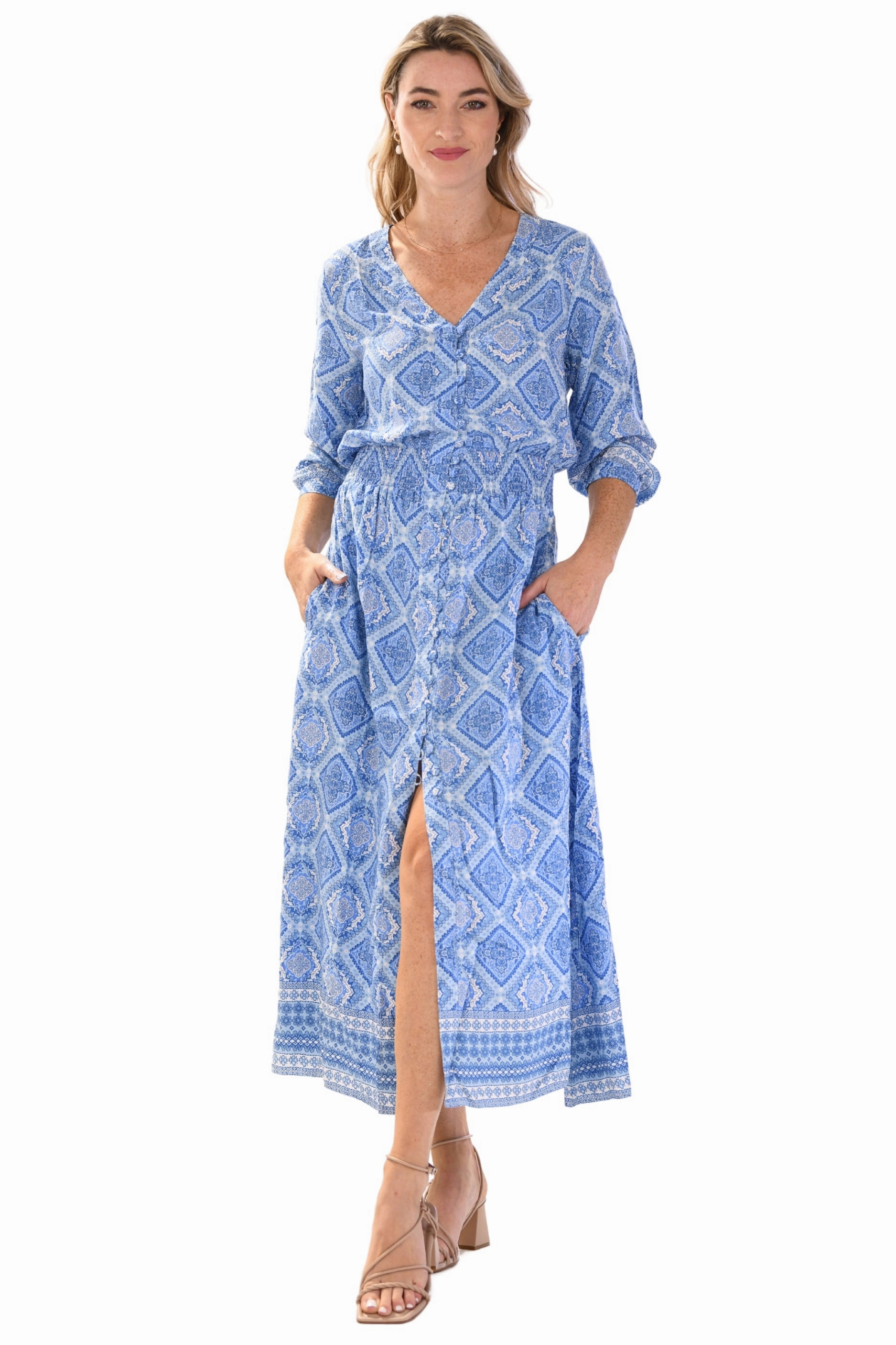 Kelsey Dress / Sky Blue Diamond Effortless Mood