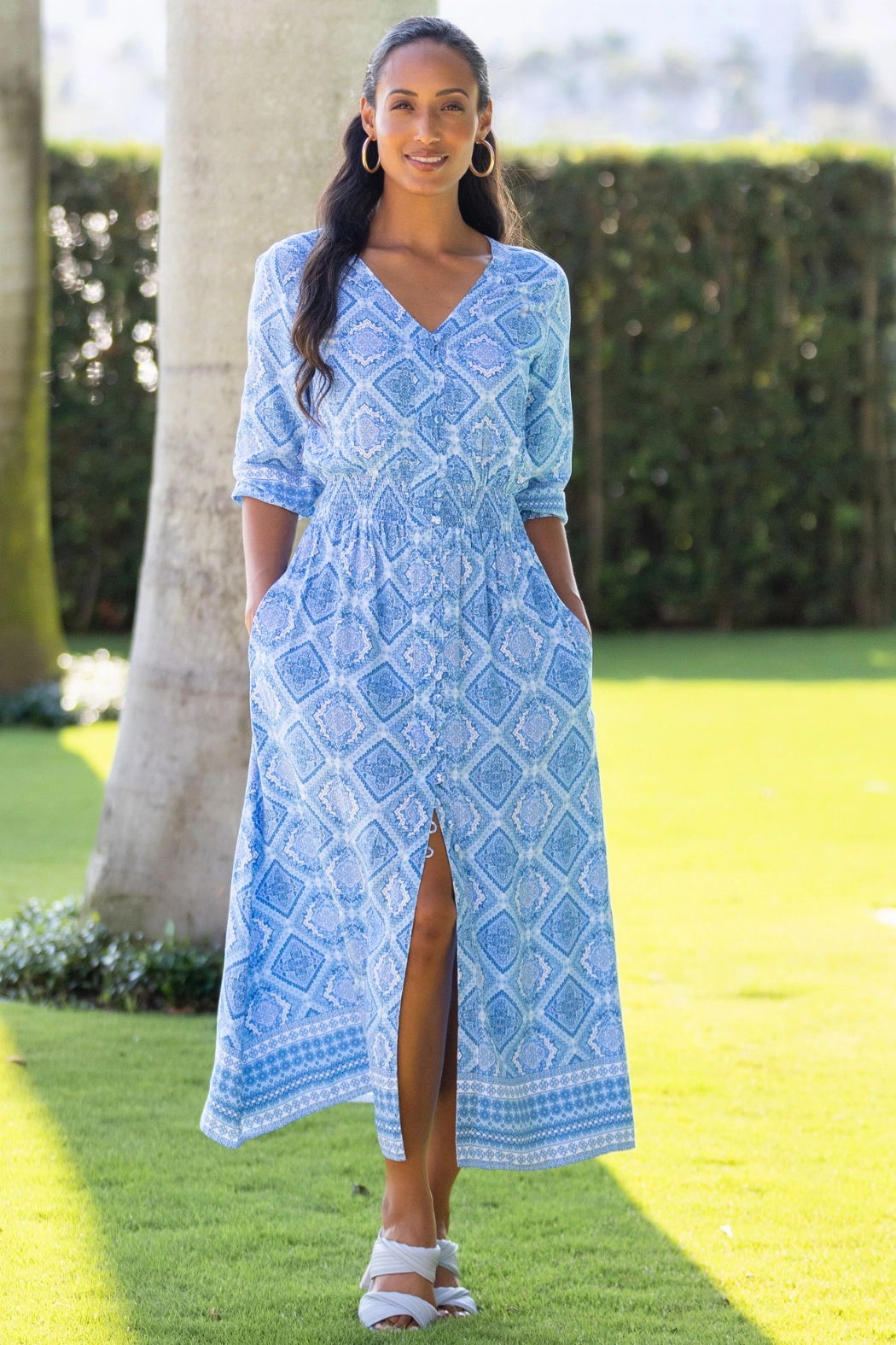 Kelsey Dress / Sky Blue Diamond Texture Mood All-season