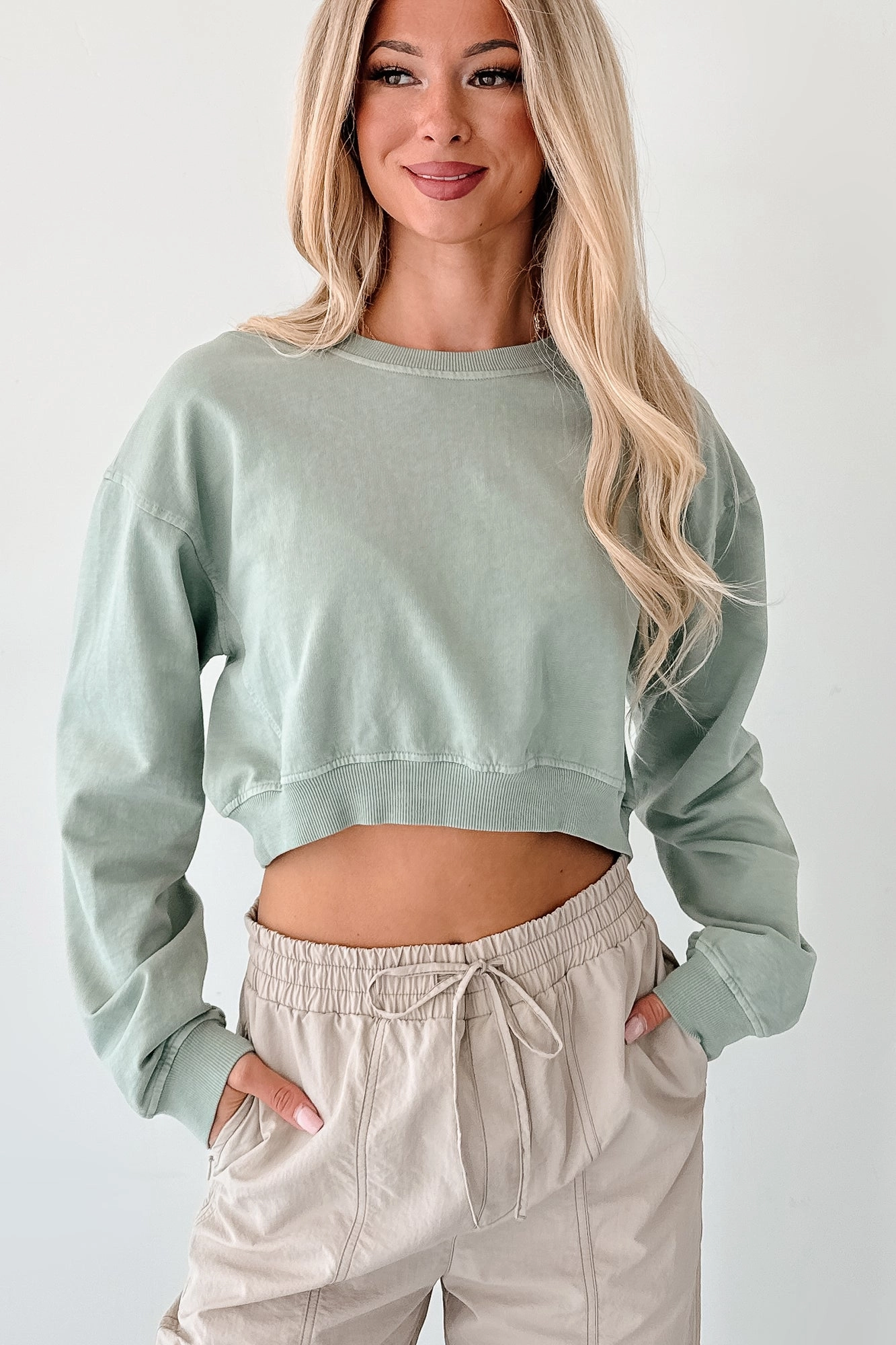 Temperature Regulating Textile Chill Charm Long Sleeve Cropped Sweatshirt (Sage Green)