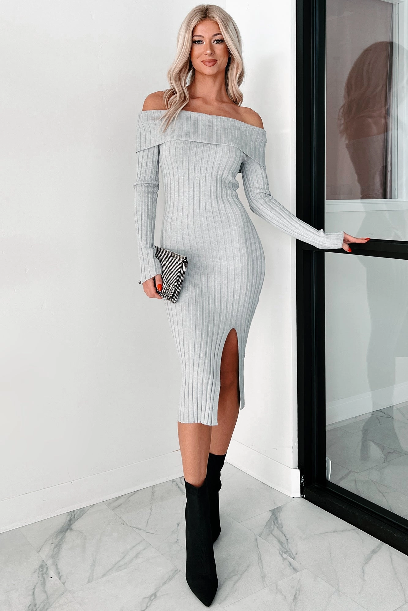 Silky texture Professional Look Leah Off The Shoulder Sweater Dress (Light Heather Grey)