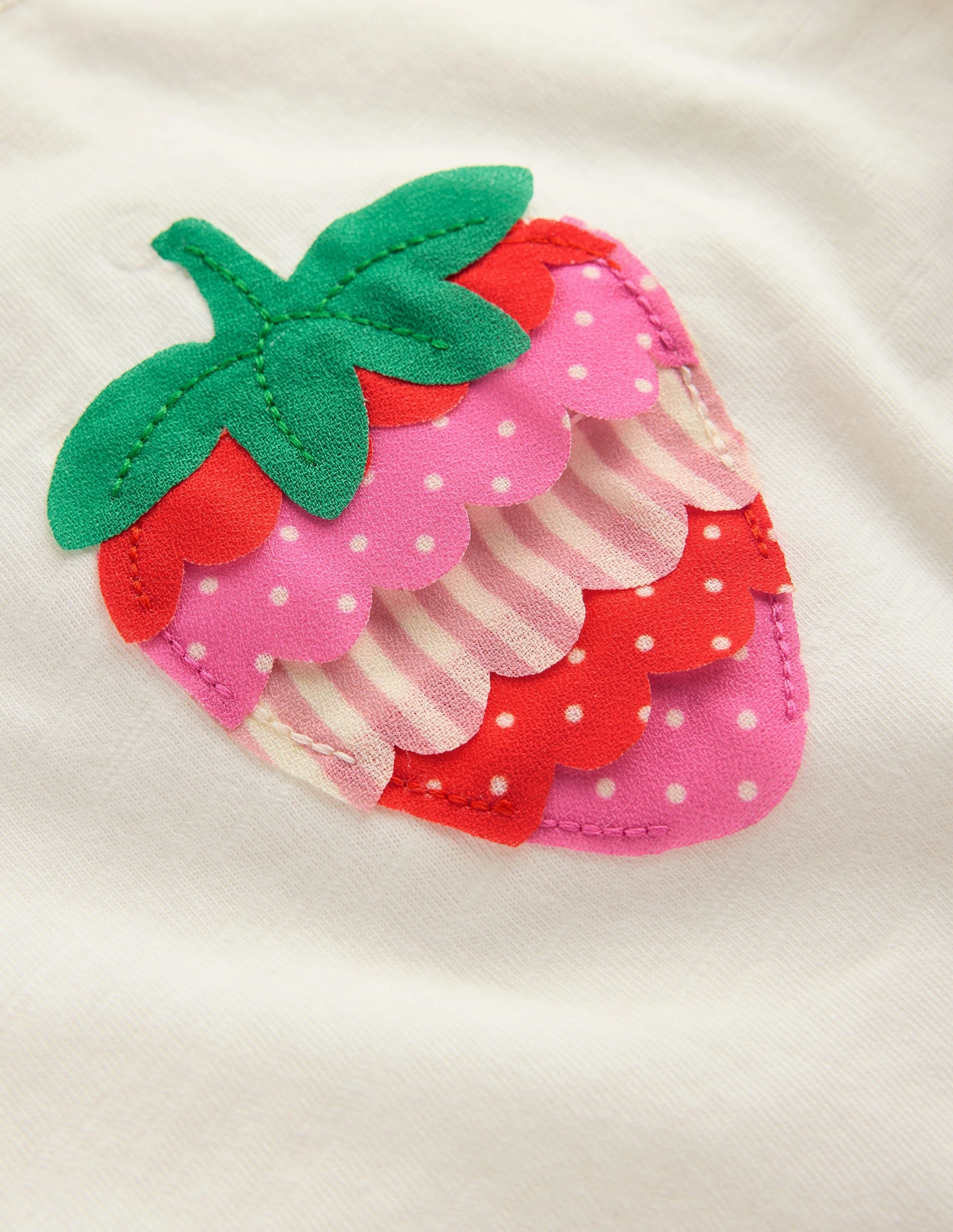 Seamless construction Girls Puff Sleeve Logo T-Shirt-Soft Ivory