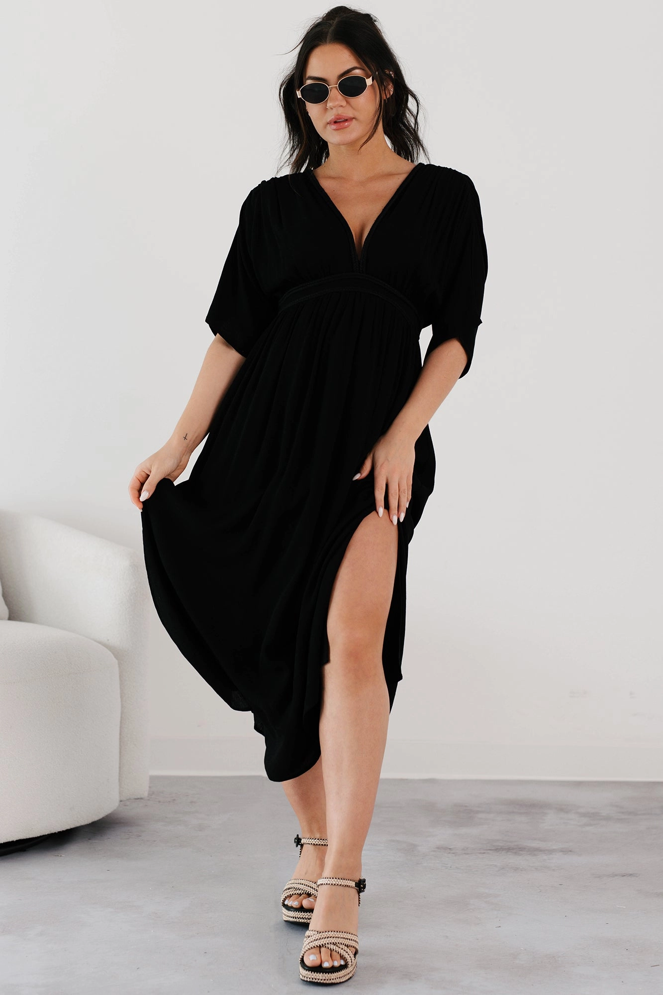 Loose and Free V Neck Maxi Dress (Black) Calm Mood