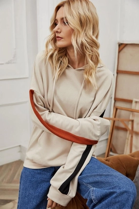 LOOSE HOODED TOP SlimFitAdaptation FlexibleCuffs