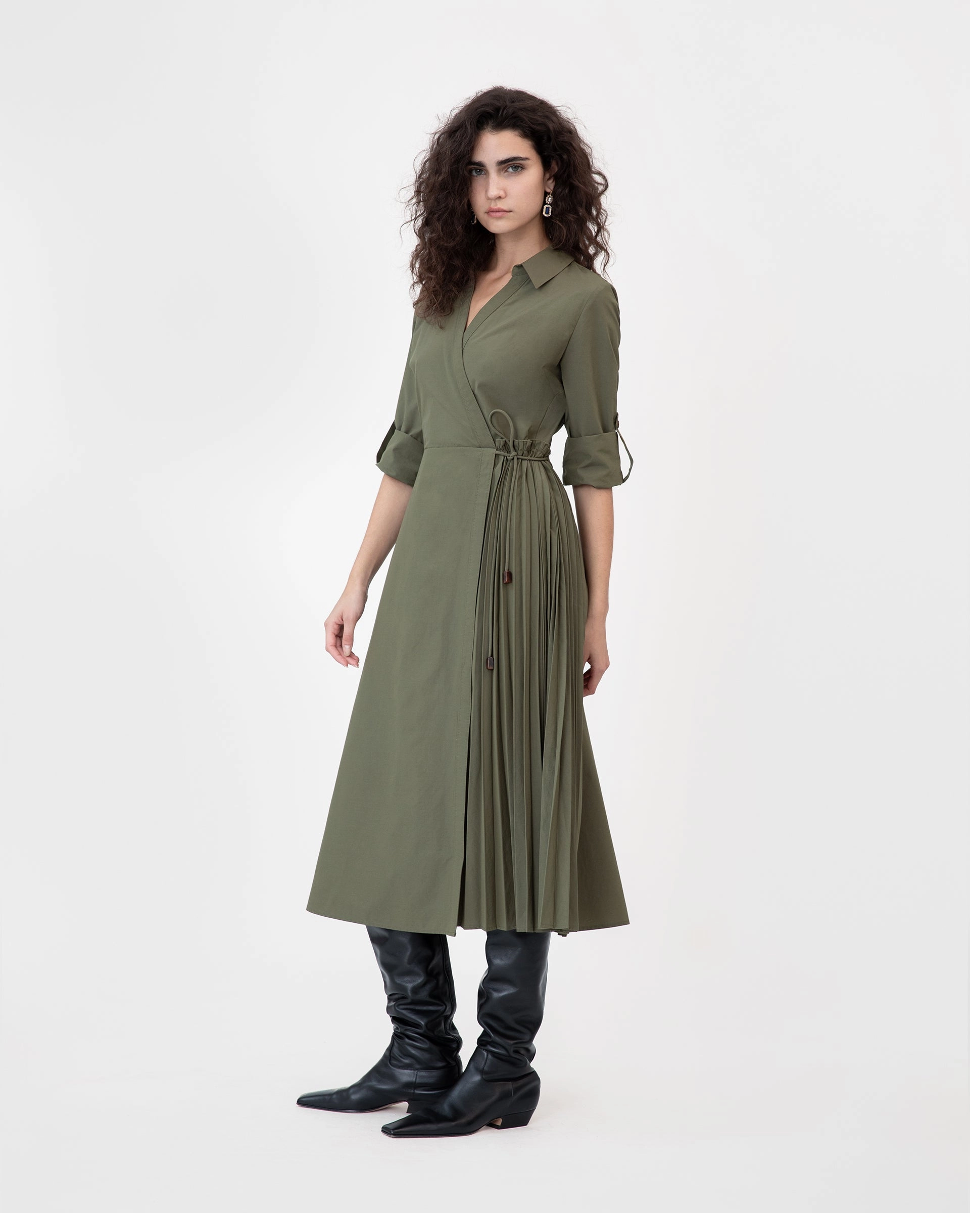 Flattering and Chic Chilly Comfort Wear Long Sleeve Midi Shivon Dress