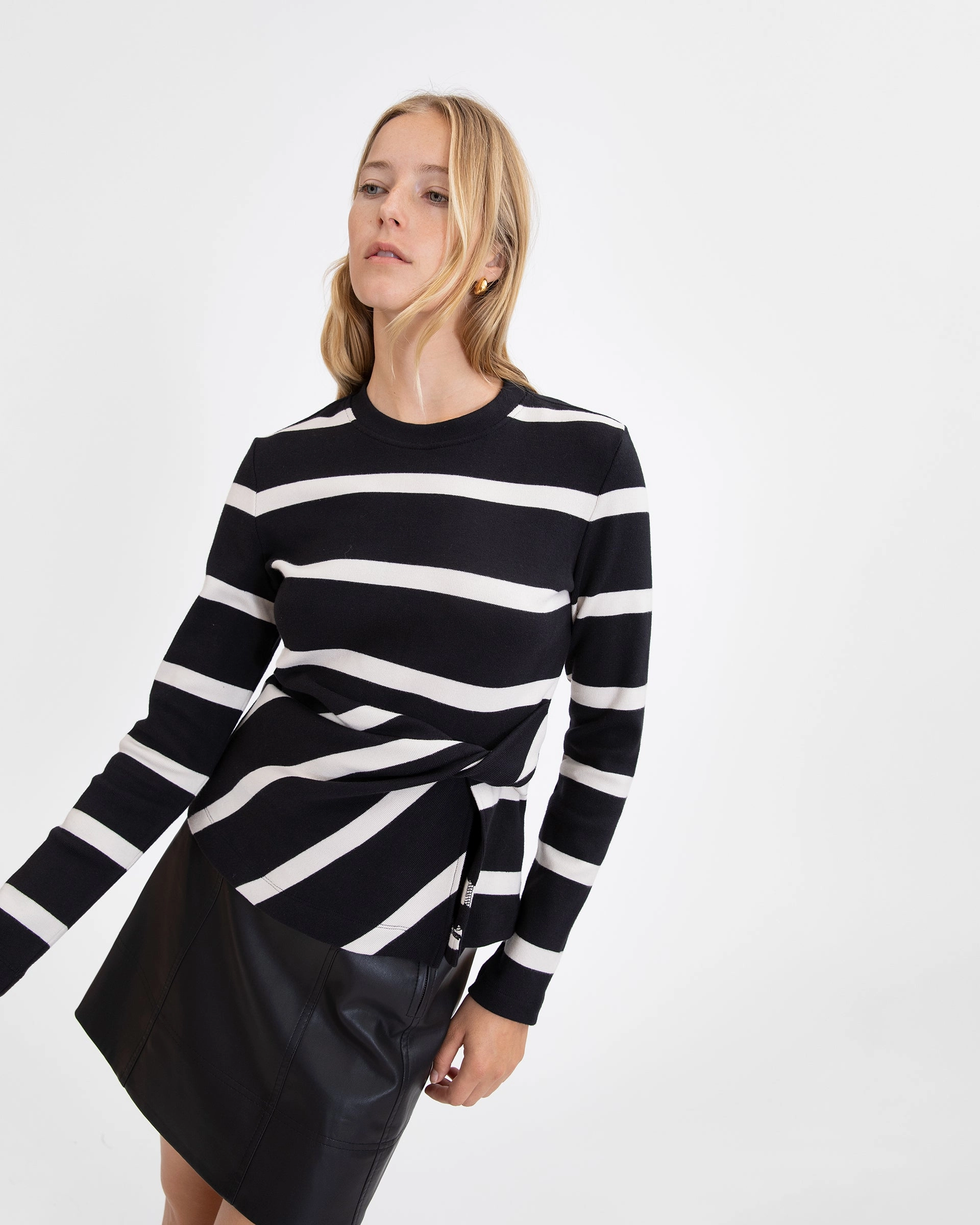 Quick-Dry Material Courtney Skirt