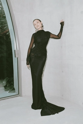 Monaco Gown Black Timeless Line