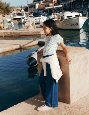 Short-sleeved Ruffle Pointelle-Vanilla White Vintage Daisy Quick Dry Blend Eco Friendly Material