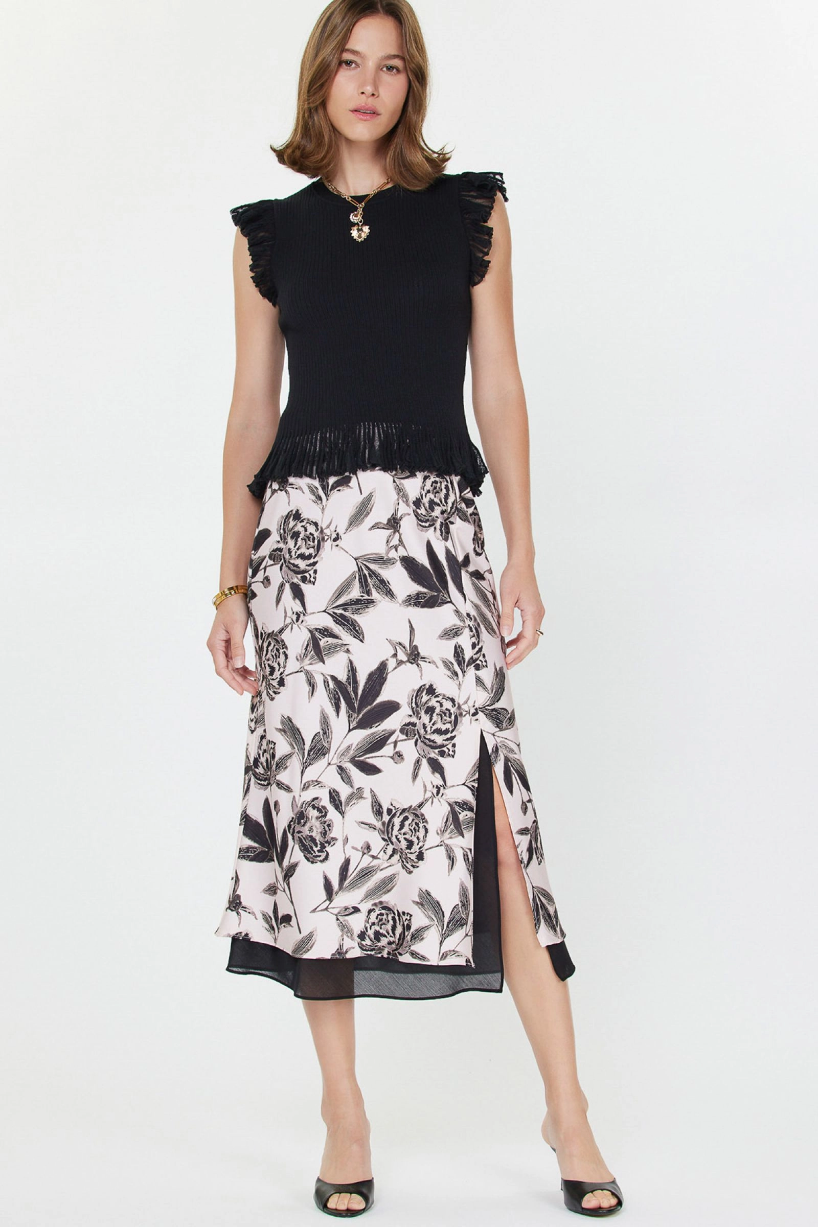 KNIT TOP Contrast Stitch Detailing