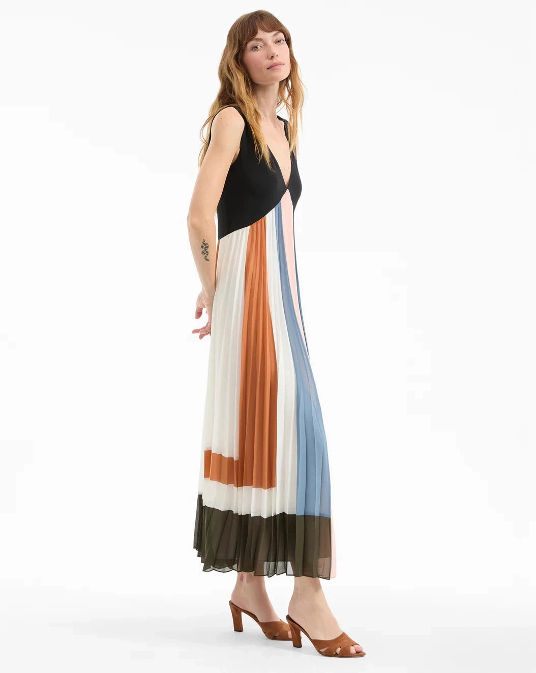 Nelly Pleated Maxi Dress Dove Multi Fresh Mood
