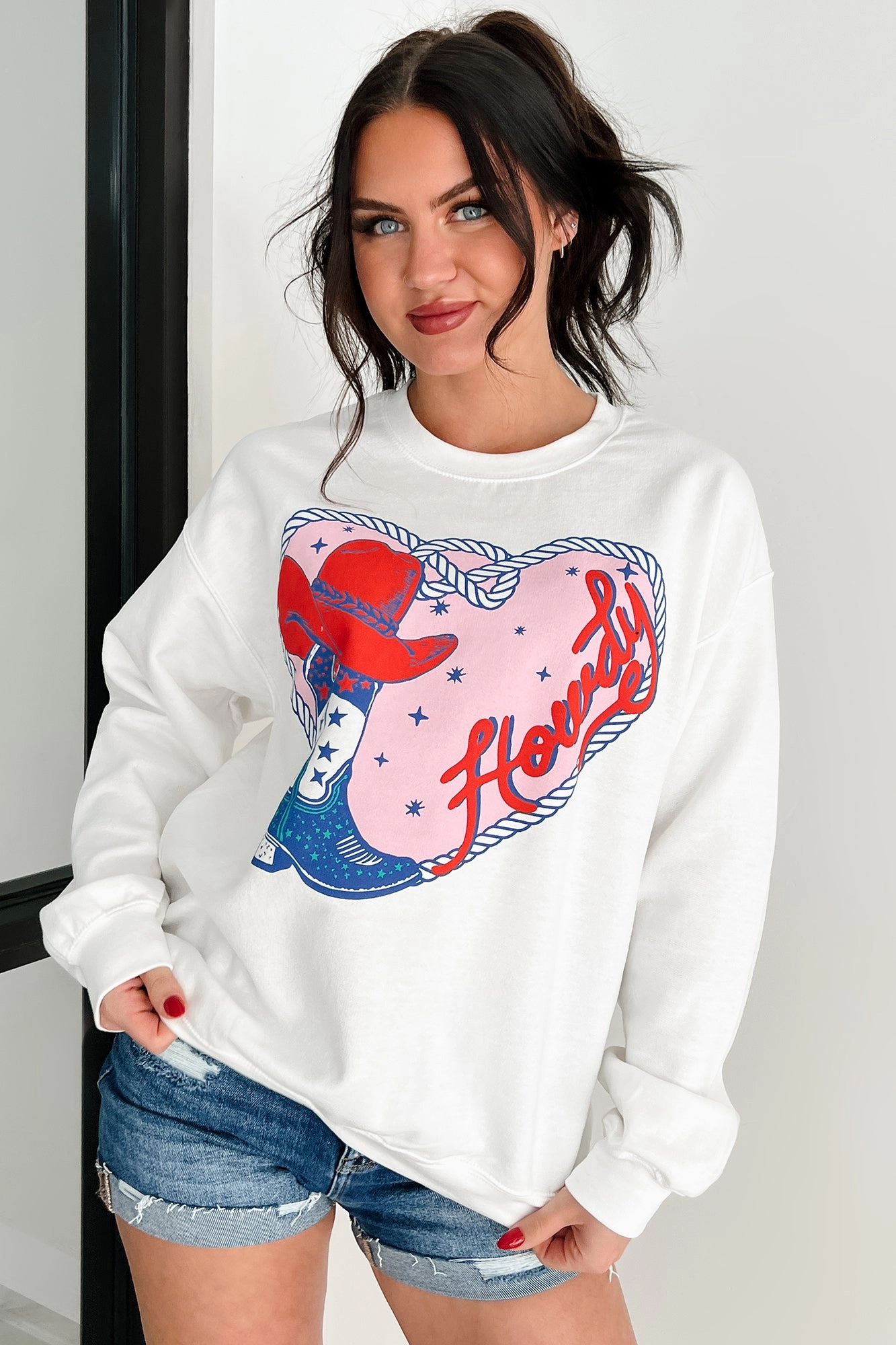 Howdy Romance Graphic Sweatshirt (White) LightReflective