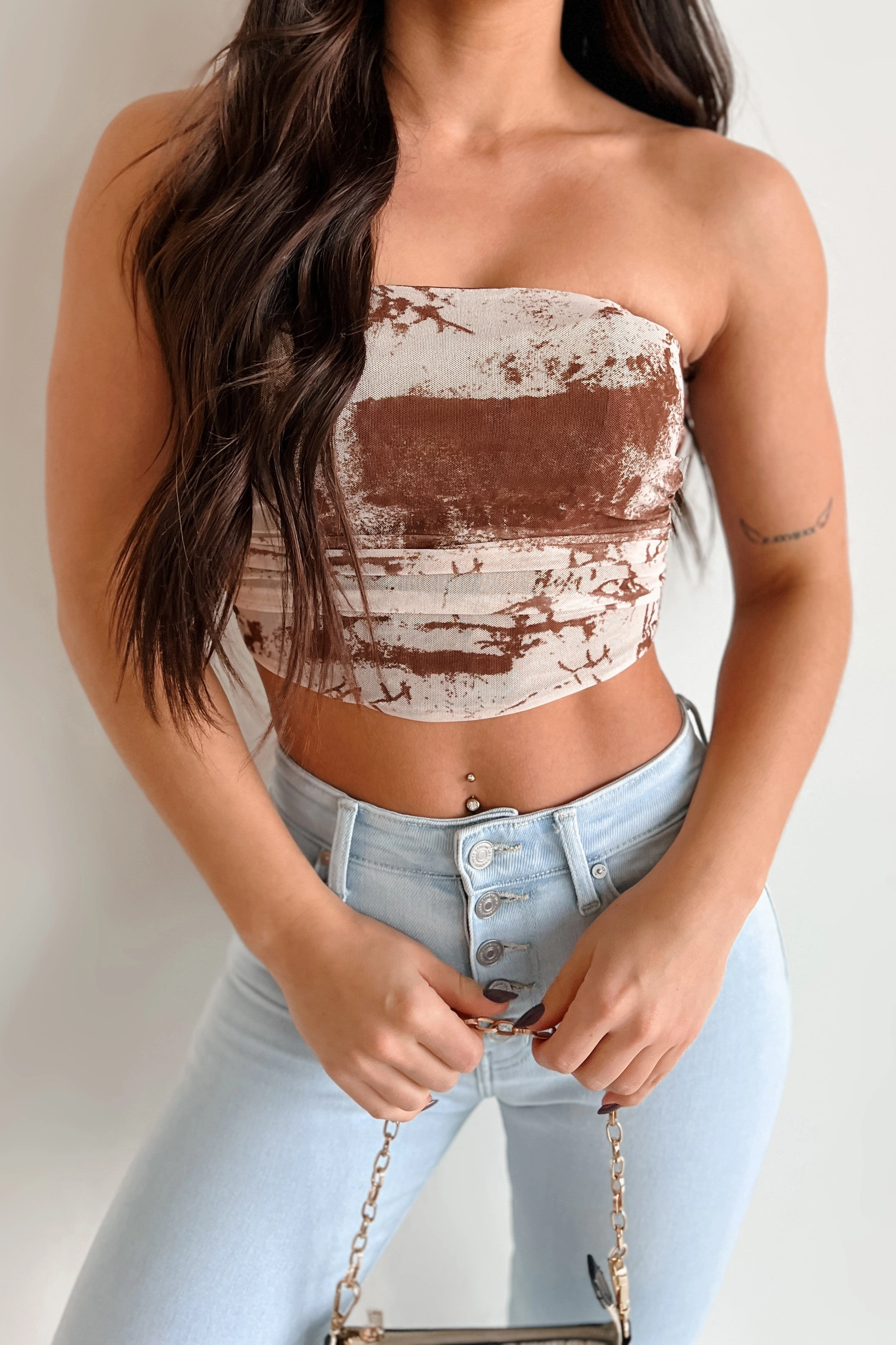 Tapered Cut Ventilated Side Panels Makenna Printed Mesh Tube Top (Brown)