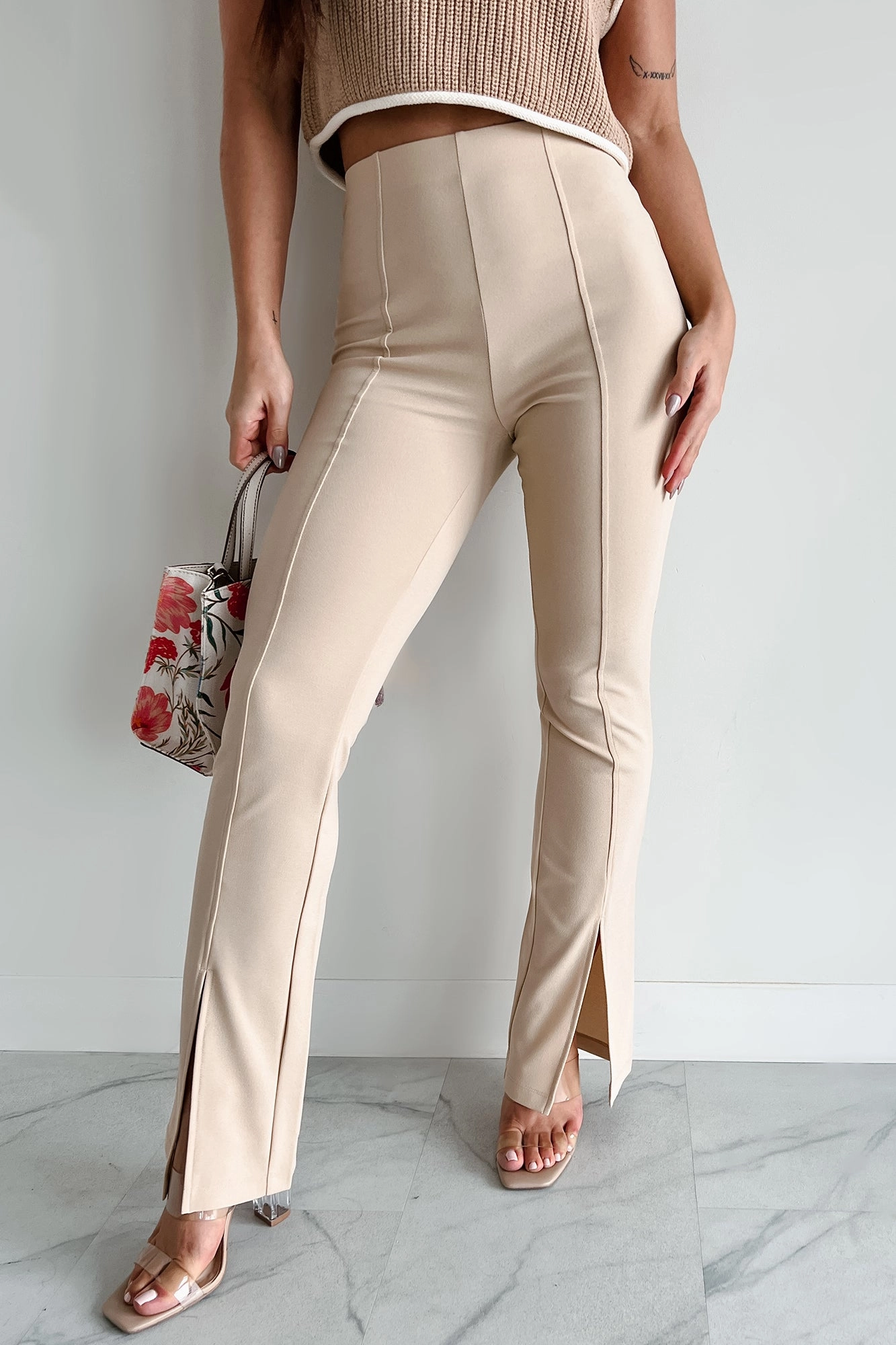 Chilly Wear Ventilated Mesh Lining Pure Class Pintuck Hem Slit Pants (Sand)