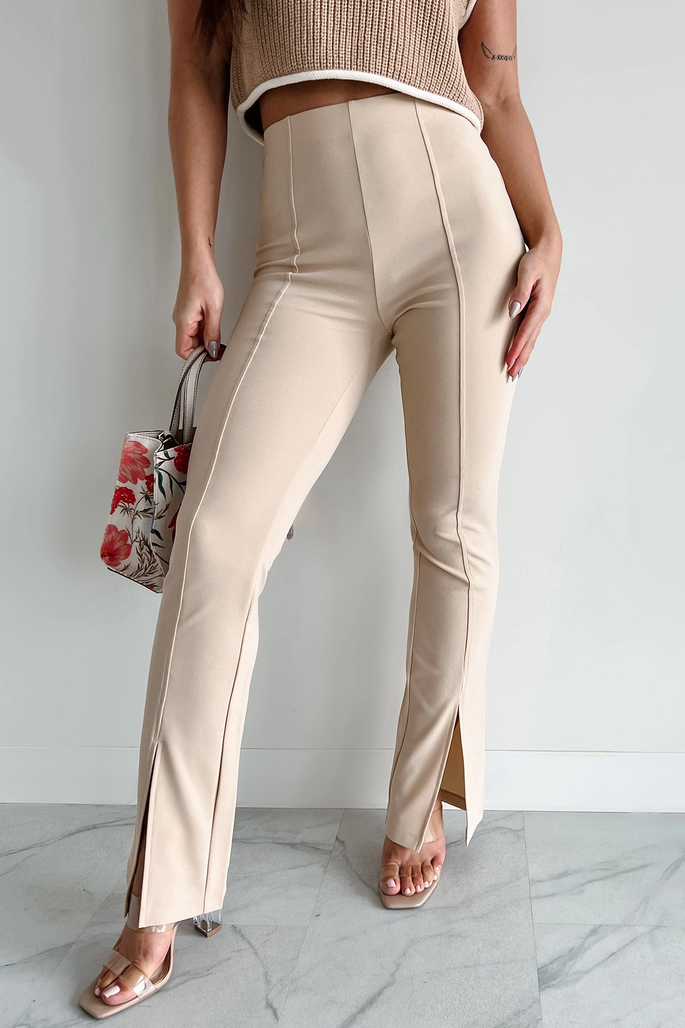 Core Fit Design Core Support Pure Class Pintuck Hem Slit Pants (Sand)