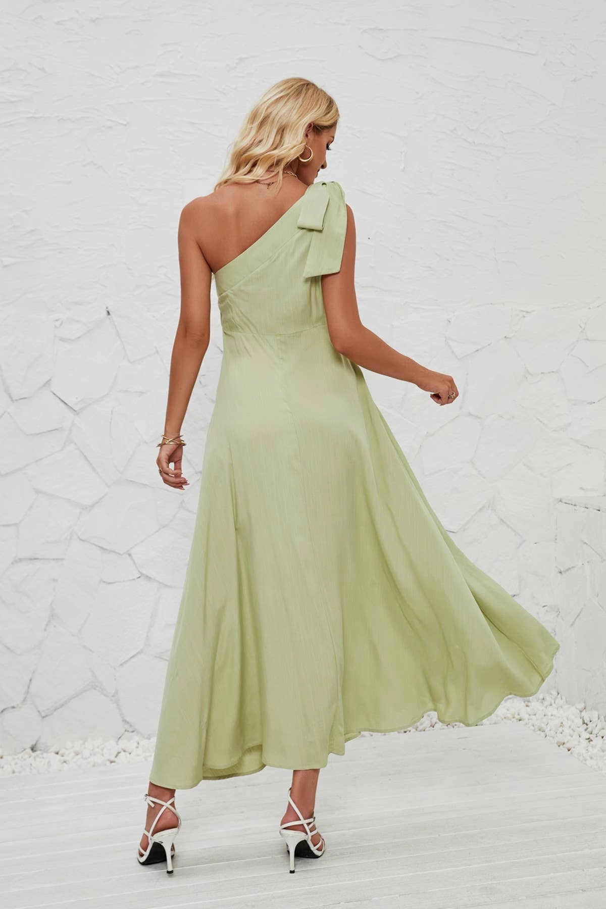 Boxy-Style Delicate Edge BOW ONE-SHOULDER BELTED DRESS_CWDMD1831