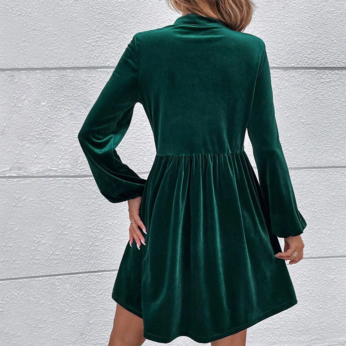 BUBBLY LONG SLEEVED V NECK LACE UP VELVET DRESS_CWDSD3235 Polished Edge