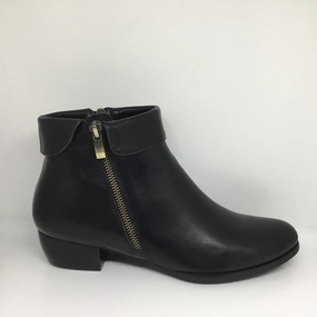 Isabella Marley Twin Zip Black Leather boot Trail grip Comfort Laces