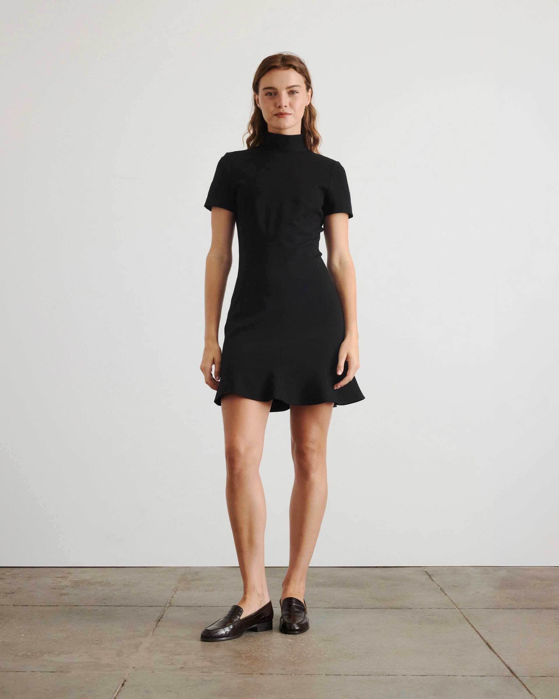 Short Thea Dress Shape Hug