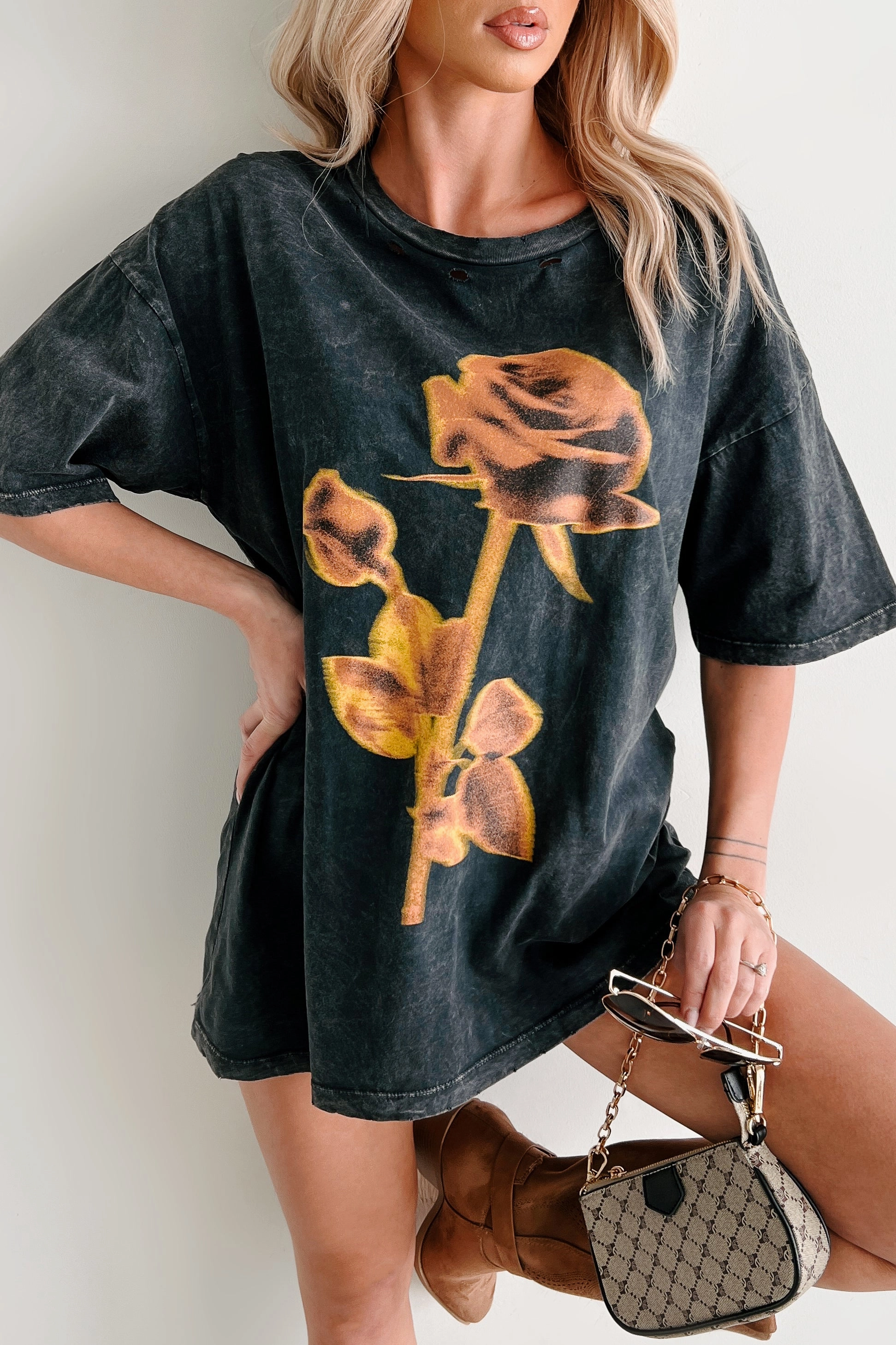 Reinforced Seam Technique Graceful Rebellion Distressed Floral Graphic T-Shirt (Charcoal)