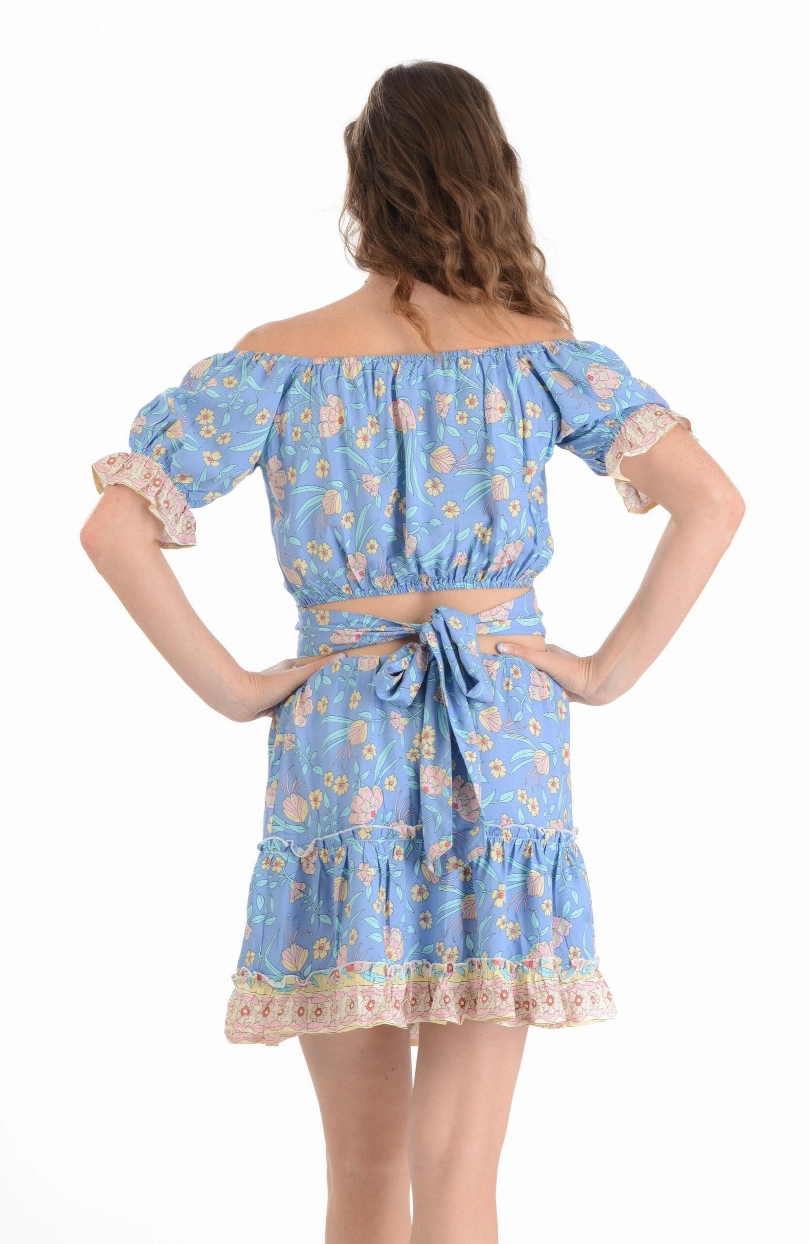 Provence Skirt / Sky Blue Diagonal Slit