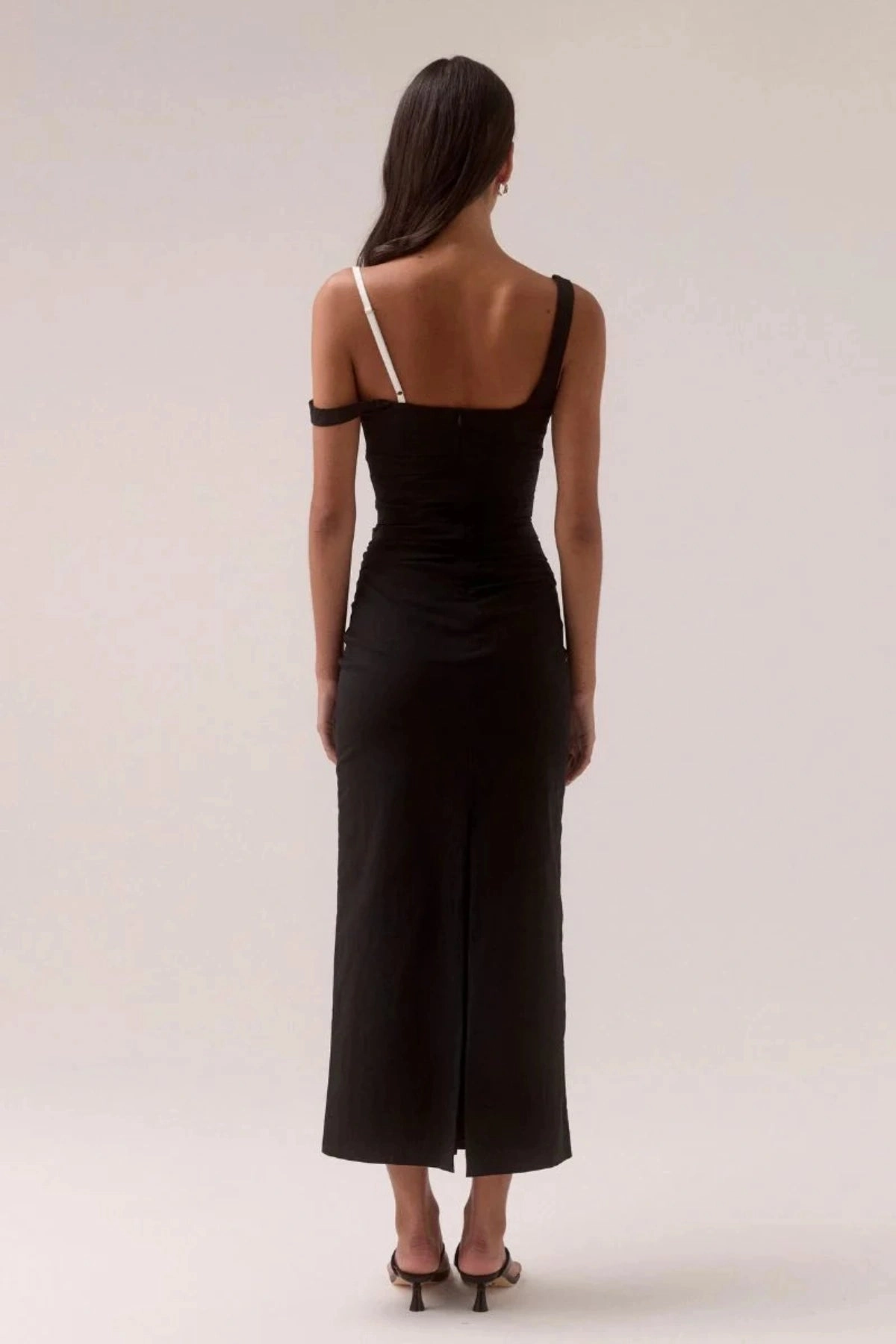 Lure Dress Black/White Simple formal dress Calm Touch