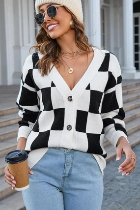 BUFFALO PLAID BUTTON CLOSURE V NECK CARDIGAN QuickRelease Closures