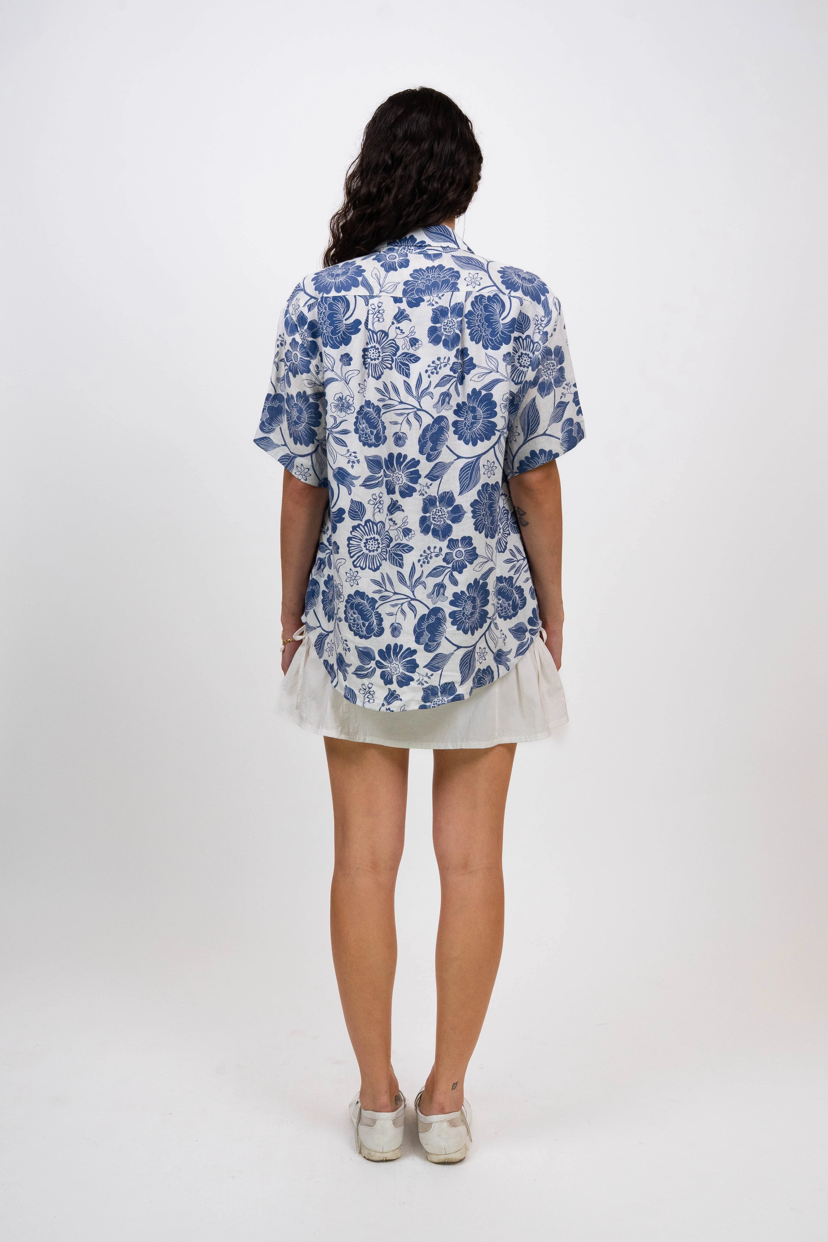 Trev Button Down (Sizes S, M) Minimalist Detailing