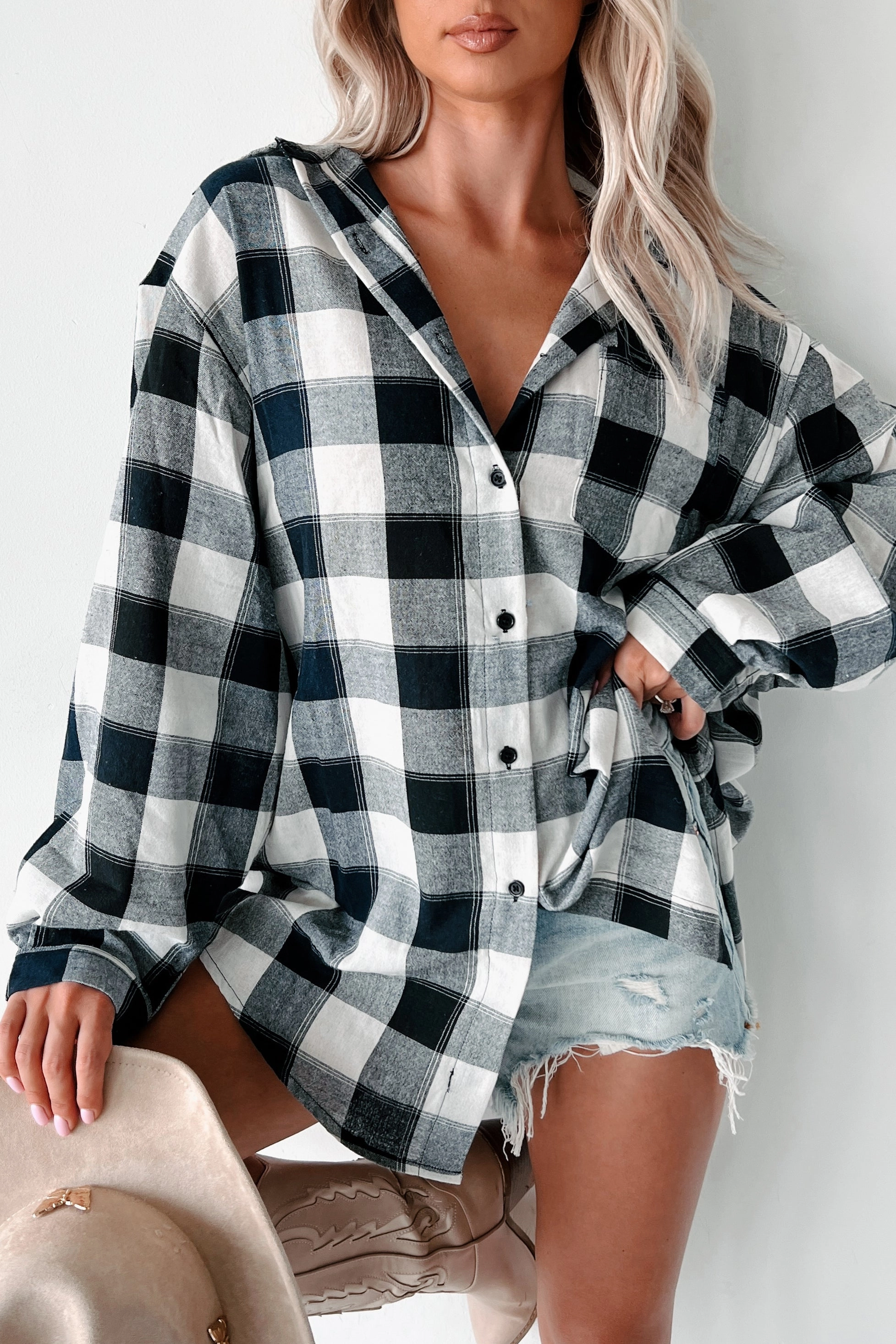 ribbed texture MinimalistDesign Just Being Myself Oversized Plaid Linen Shirt (Navy)