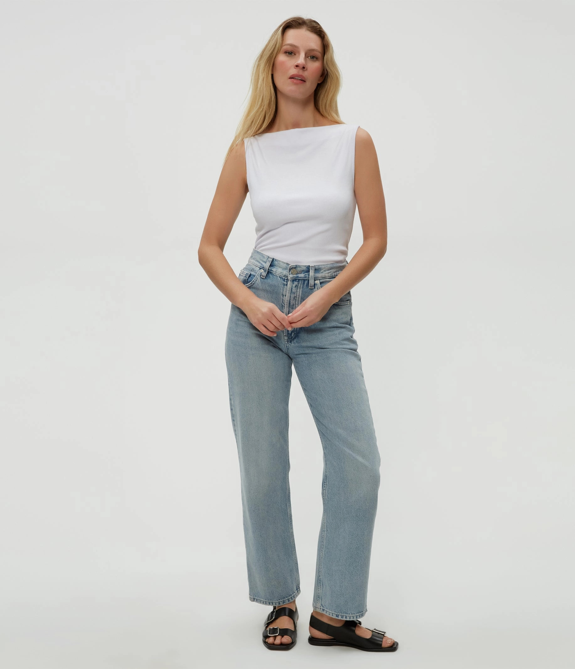 WrinkleResistant Fabric Ribbed Neckline COCO RUCHED BOAT NECK TEE